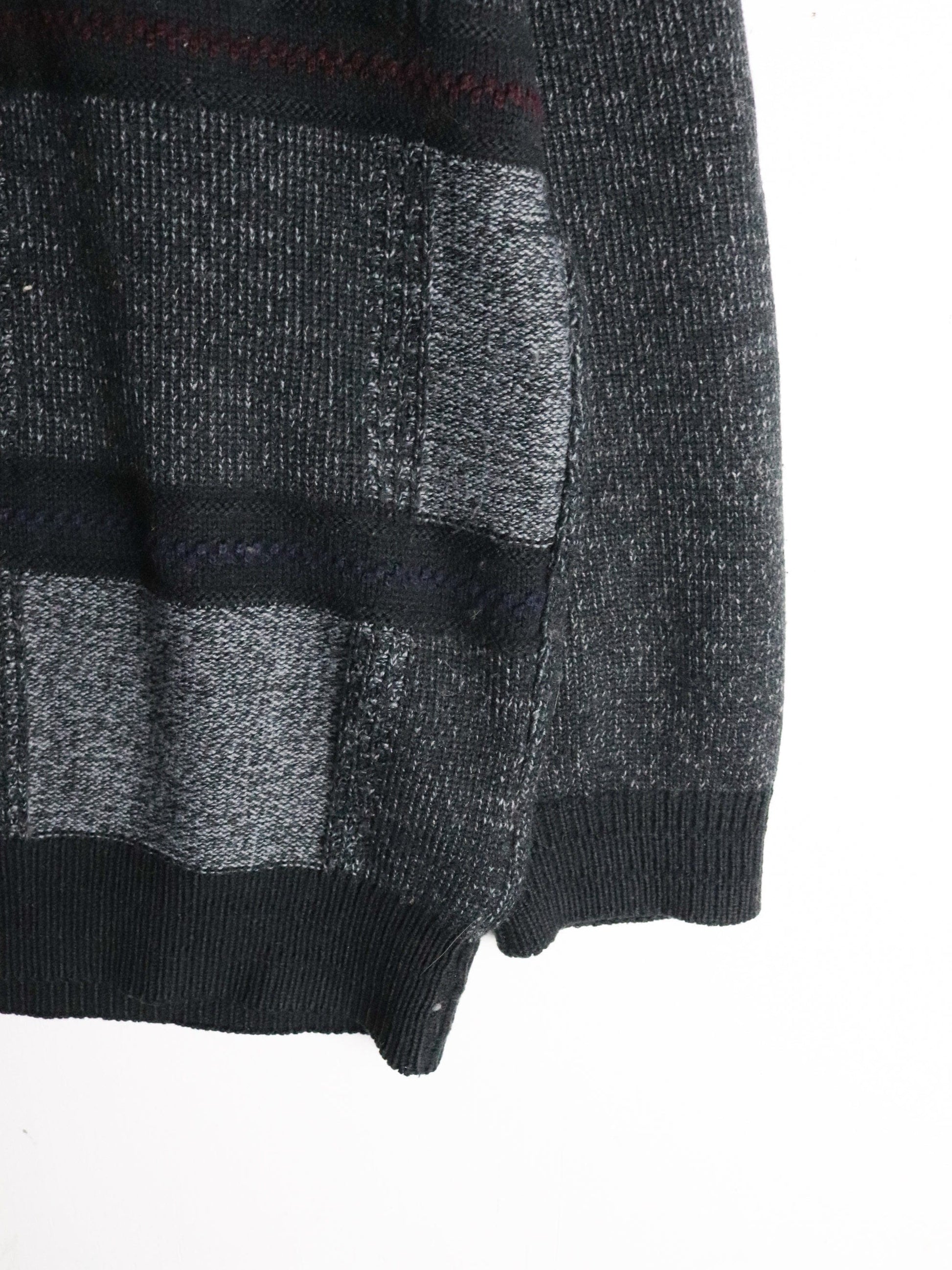 Vintage Arnold Palmer Sweater Mens Small Grey Knit from propervintagecanada