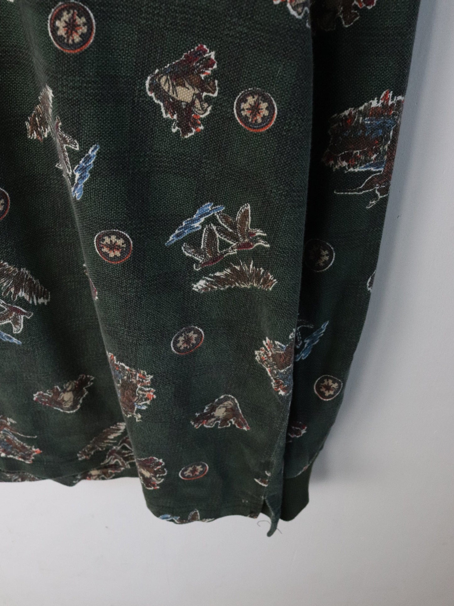 Vintage Barking Fish Shirt Mens Medium Green from propervintagecanada