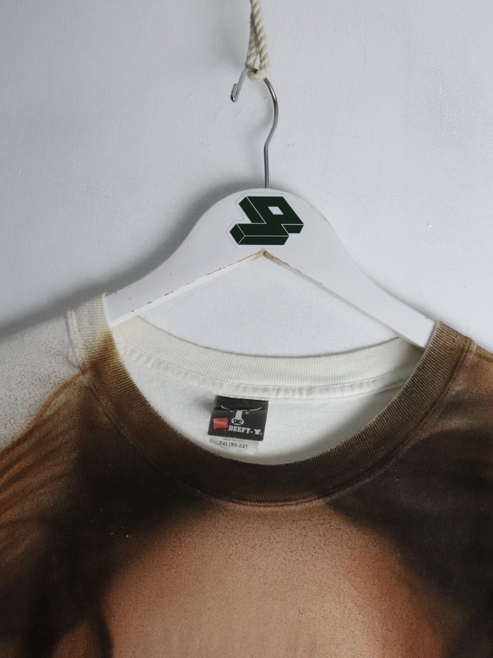 Vintage Big Face T Shirt Mens 2XL White from propervintagecanada