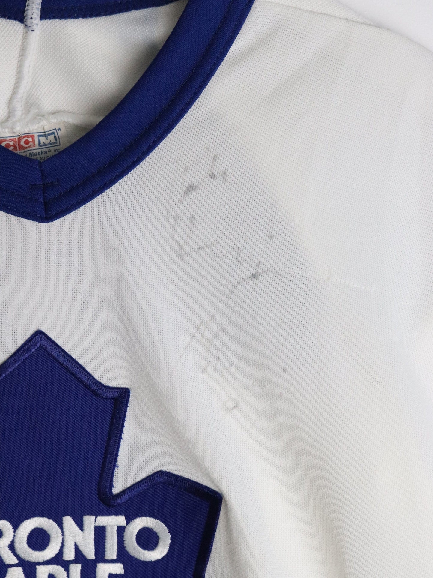 Vintage Bob Rouse Toronto Maple Leafs Hockey Jersey Youth L/XL White CCM Signed from propervintagecanada