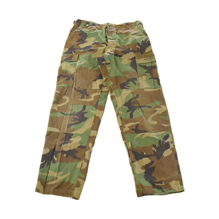Vintage Camo Cargo Pants Men's 30x31, 2000s Military Streetwear from propervintagecanada
