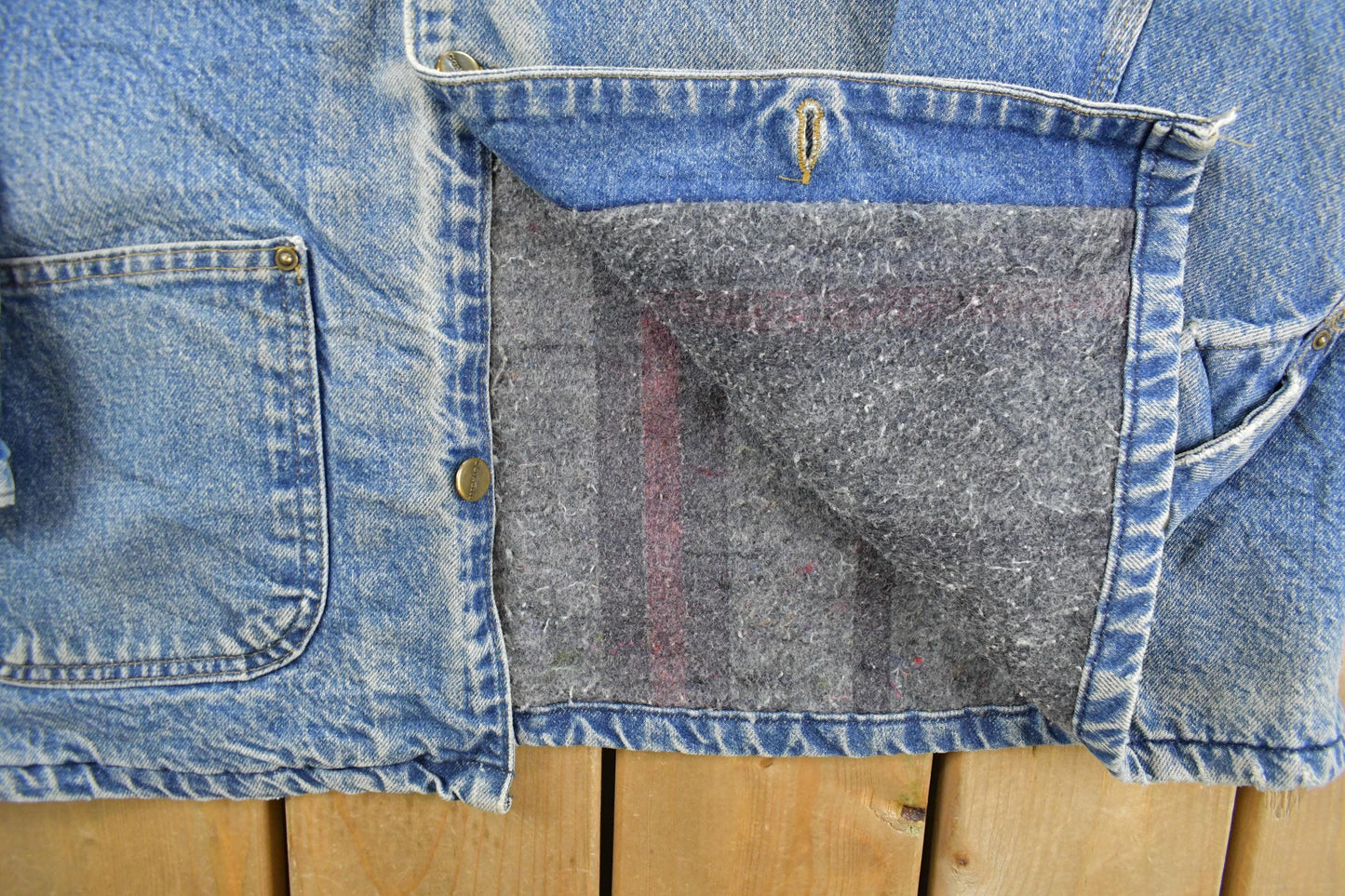 Vintage Carhartt Denim Chore Jacket Blanket Lined Jacket Men's 2XL from propervintagecanada