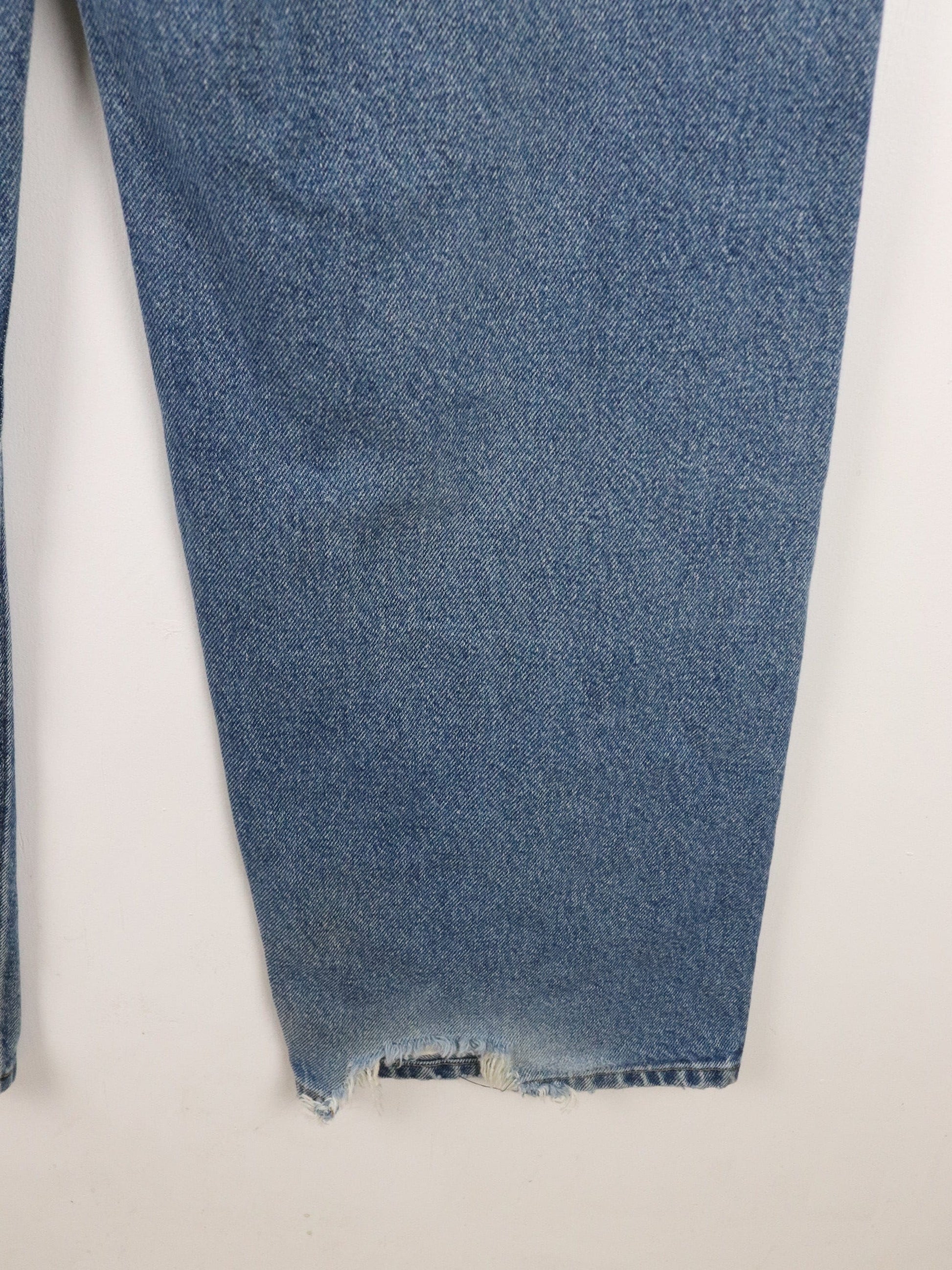 Vintage Carhartt Denim Jeans Mens 36 x 30 Blue Relaxed Fit from propervintagecanada