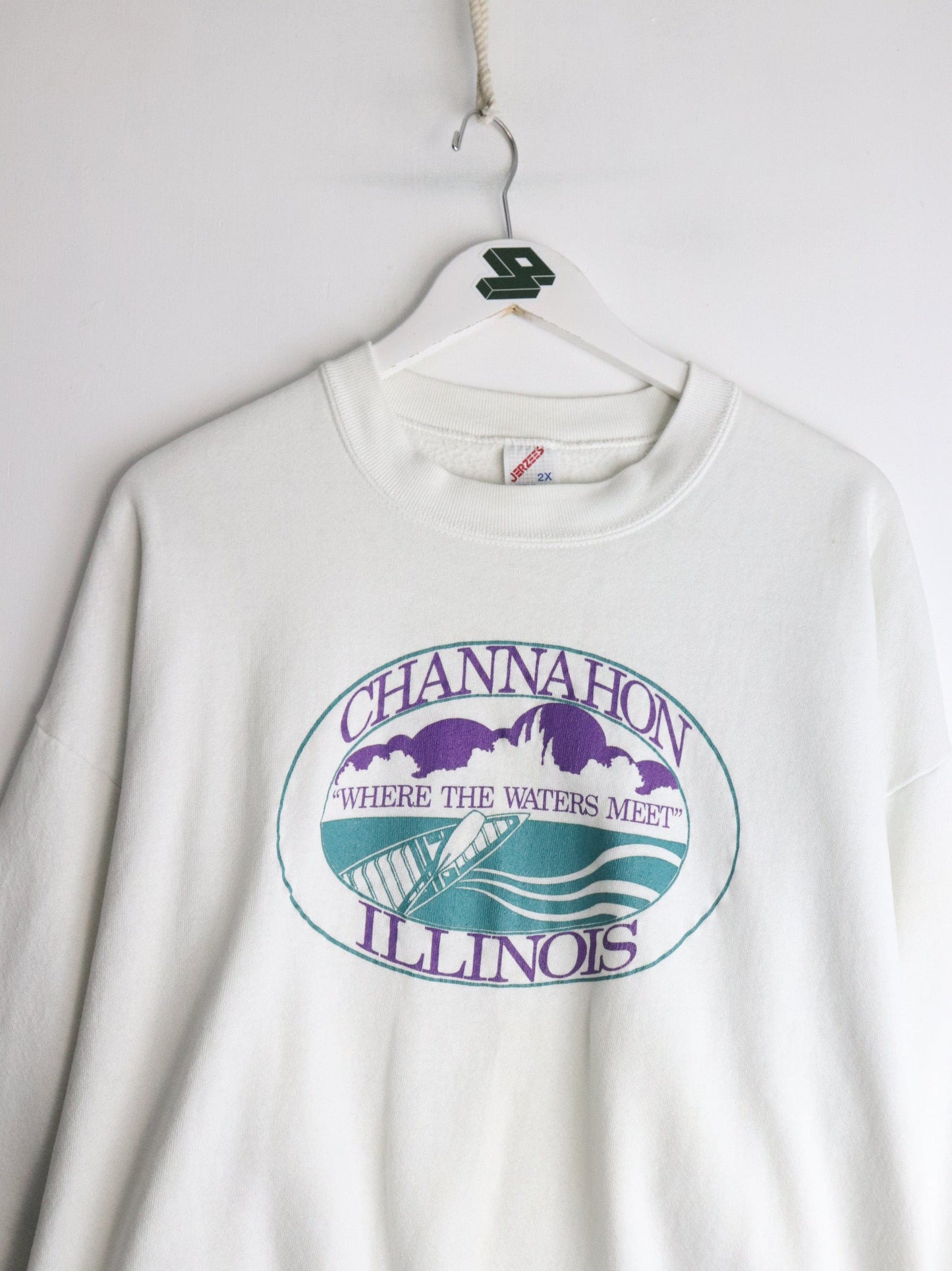 Vintage Channahon Illinois Sweatshirt Mens 2X White from propervintagecanada