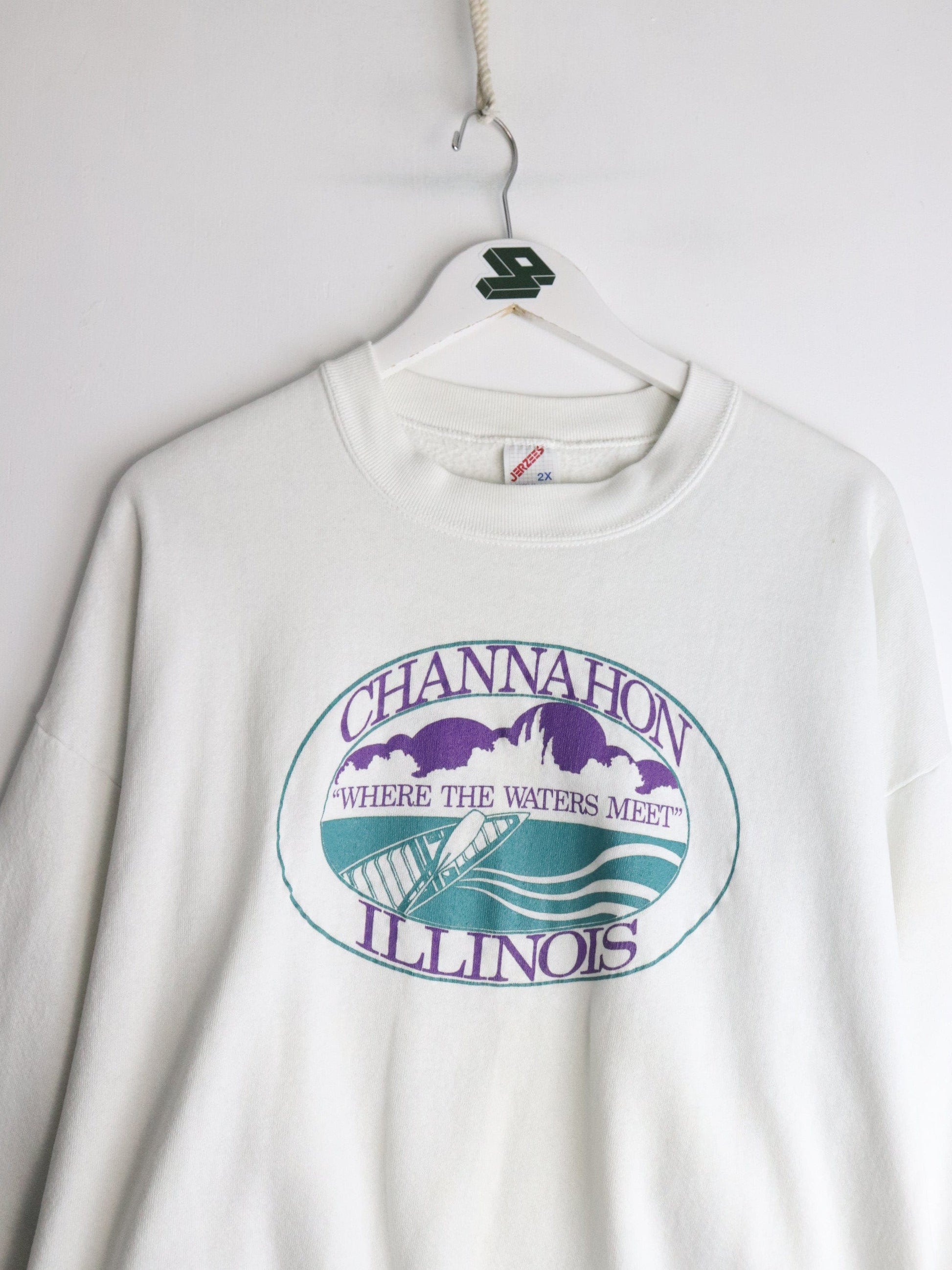 Vintage Channahon Illinois Sweatshirt Mens 2X White from propervintagecanada