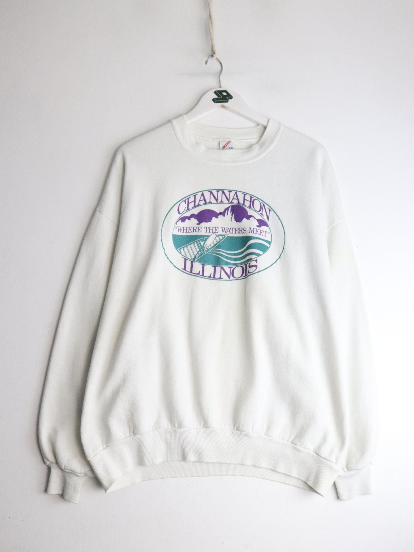 Vintage Channahon Illinois Sweatshirt Mens 2X White from propervintagecanada