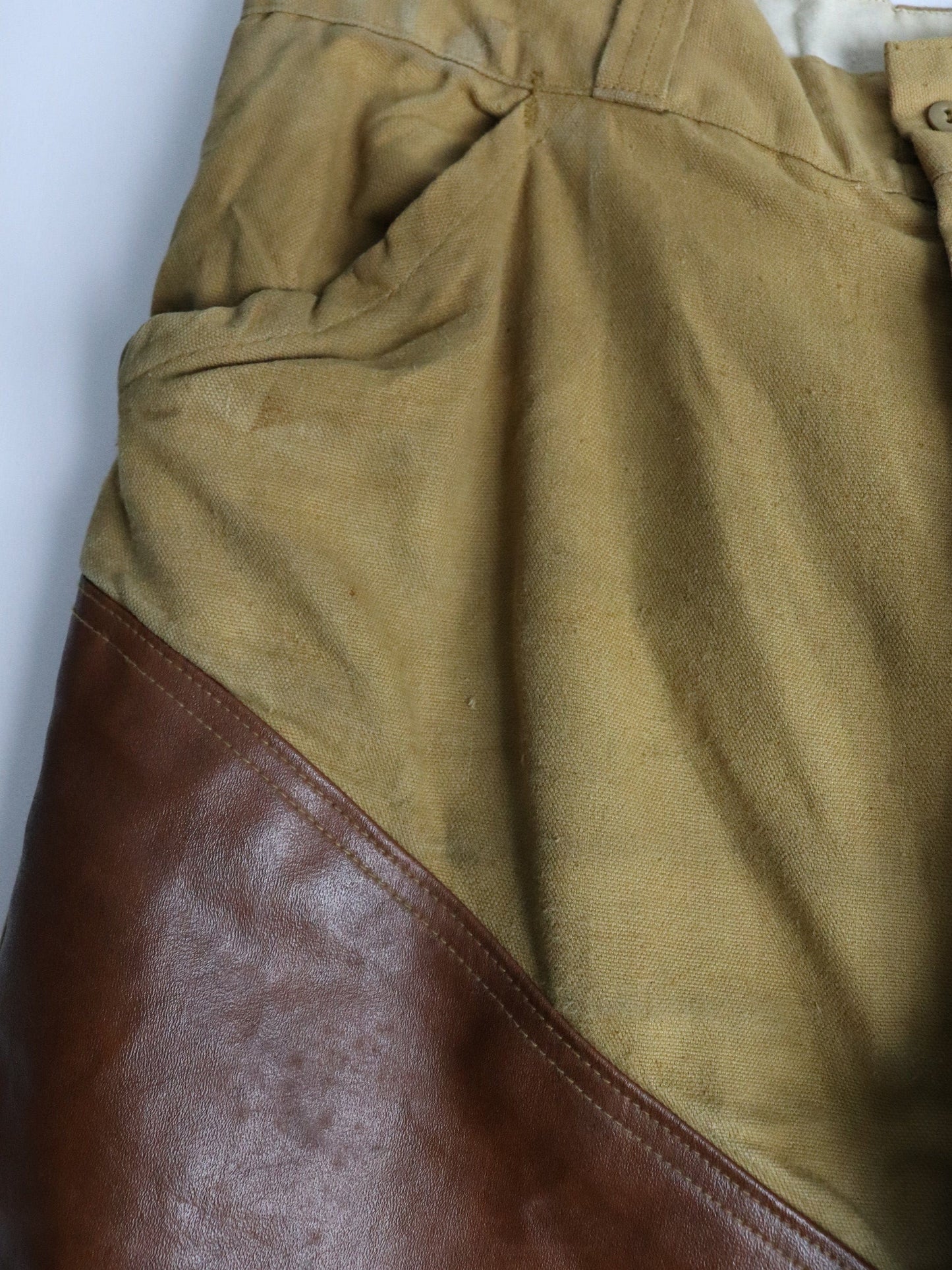 Vintage Chief Pants Mens 31 x 27 Brown Leather Brush Outdoors from propervintagecanada