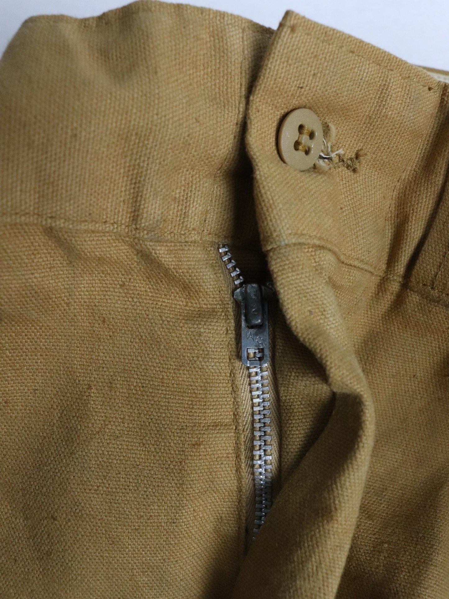 Vintage Chief Pants Mens 31 x 27 Brown Leather Brush Outdoors from propervintagecanada