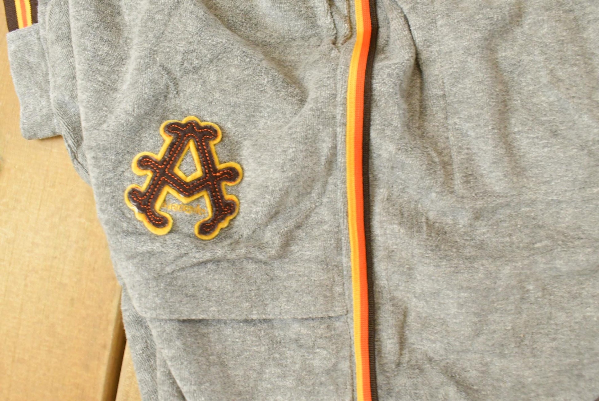 Vintage Deadstock Y2K Akademiks Stadium Division Polo Shirt & Sweatpants Set Men's XL from propervintagecanada