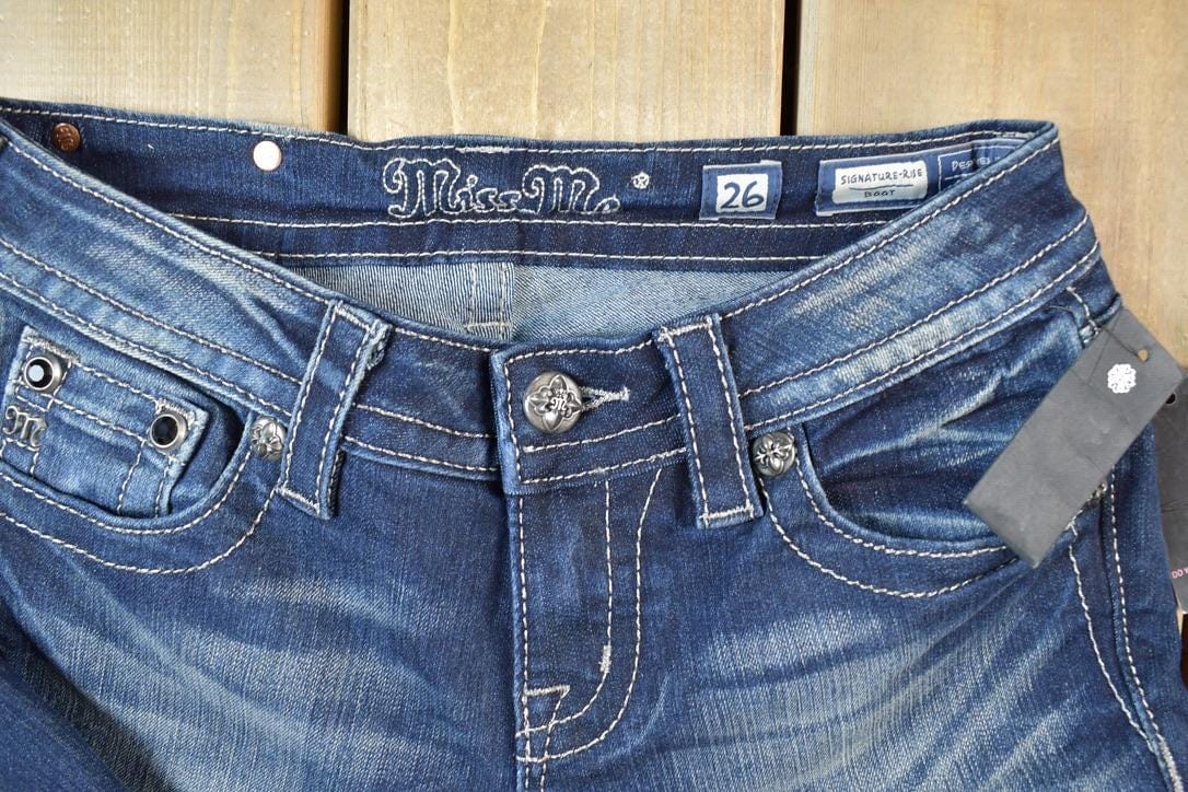 Vintage Deadstock Y2K Miss Me Bedazzled Low Rise Jeans Size 26x31 / Boot Cut Jeans / Y2K Style / Embroidered Jeans / 2000s from propervintagecanada