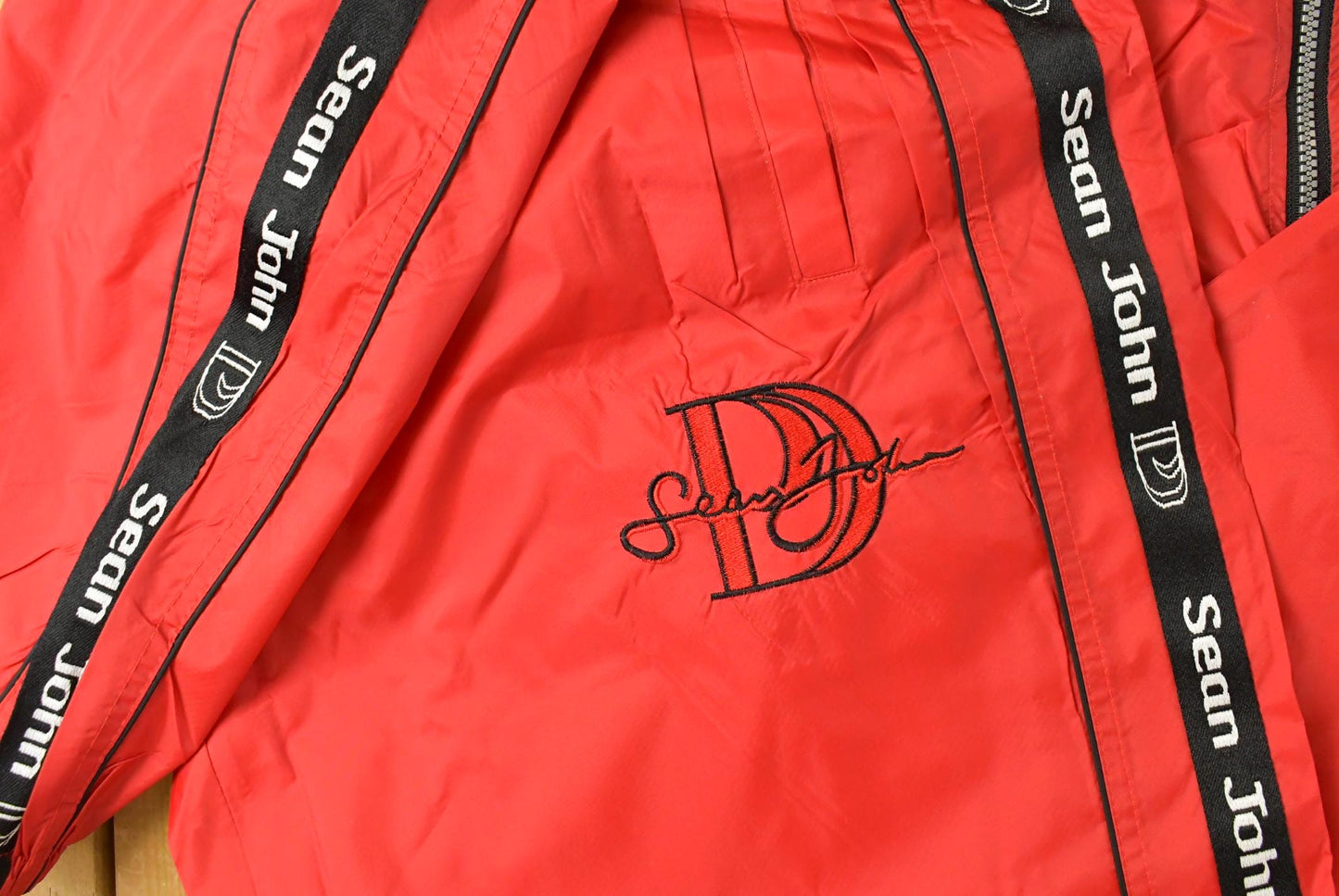 Vintage Deadstock Y2K Sean John Track Suit Windbreaker & Track Pants Set Men's XL from propervintagecanada