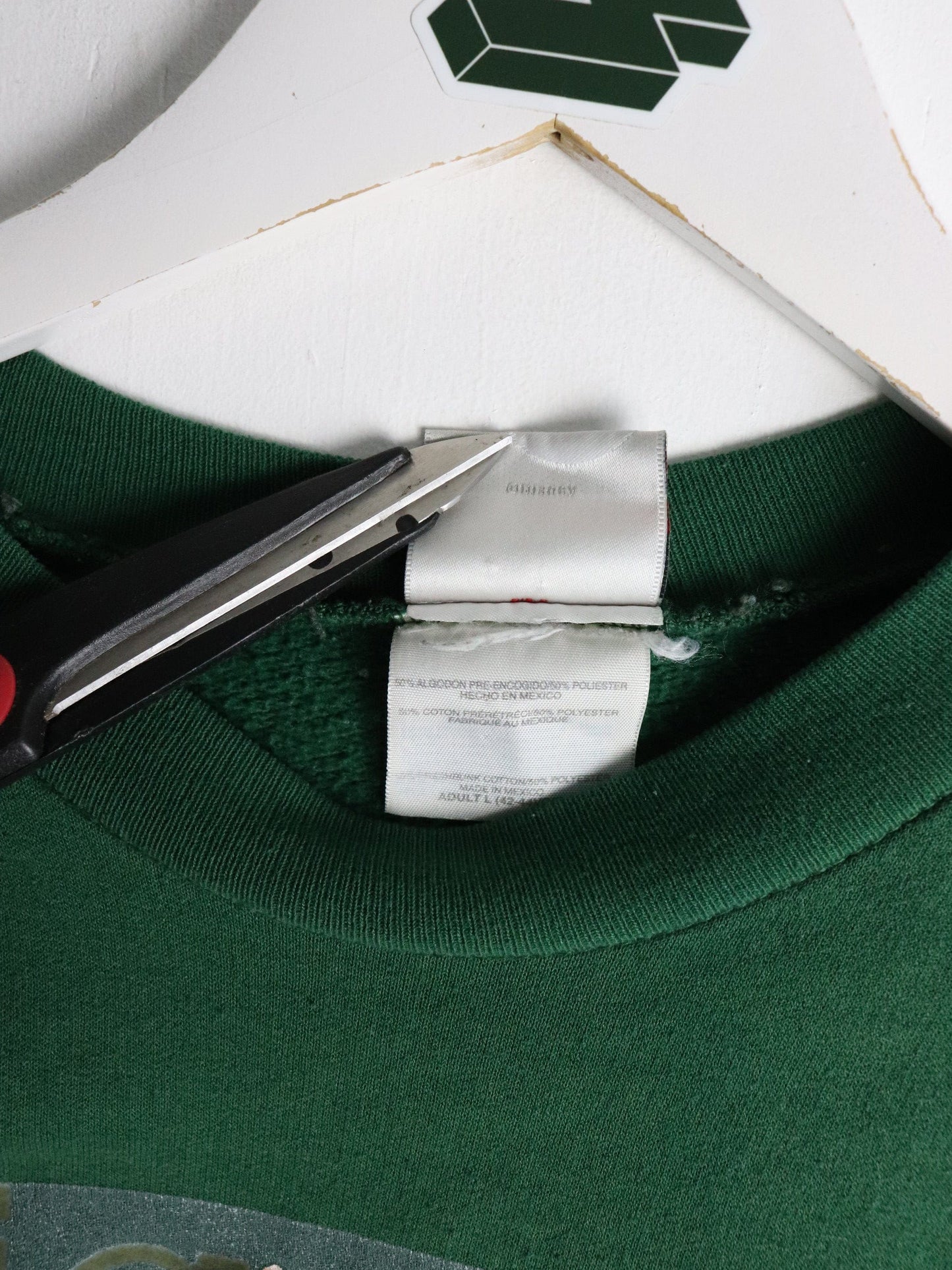 Vintage Disney Sweatshirt Mens Large Green Tigger