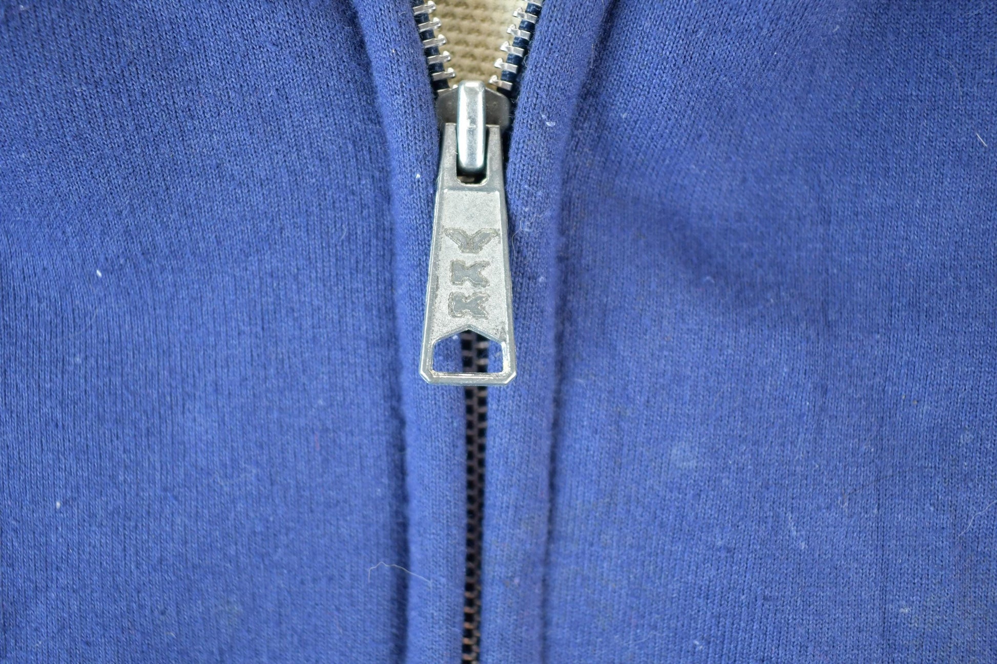 Vintage Distressed Carhartt Full Zip Fleece Lined Hoodie Sweatshirt Vest Men's XL from propervintagecanada