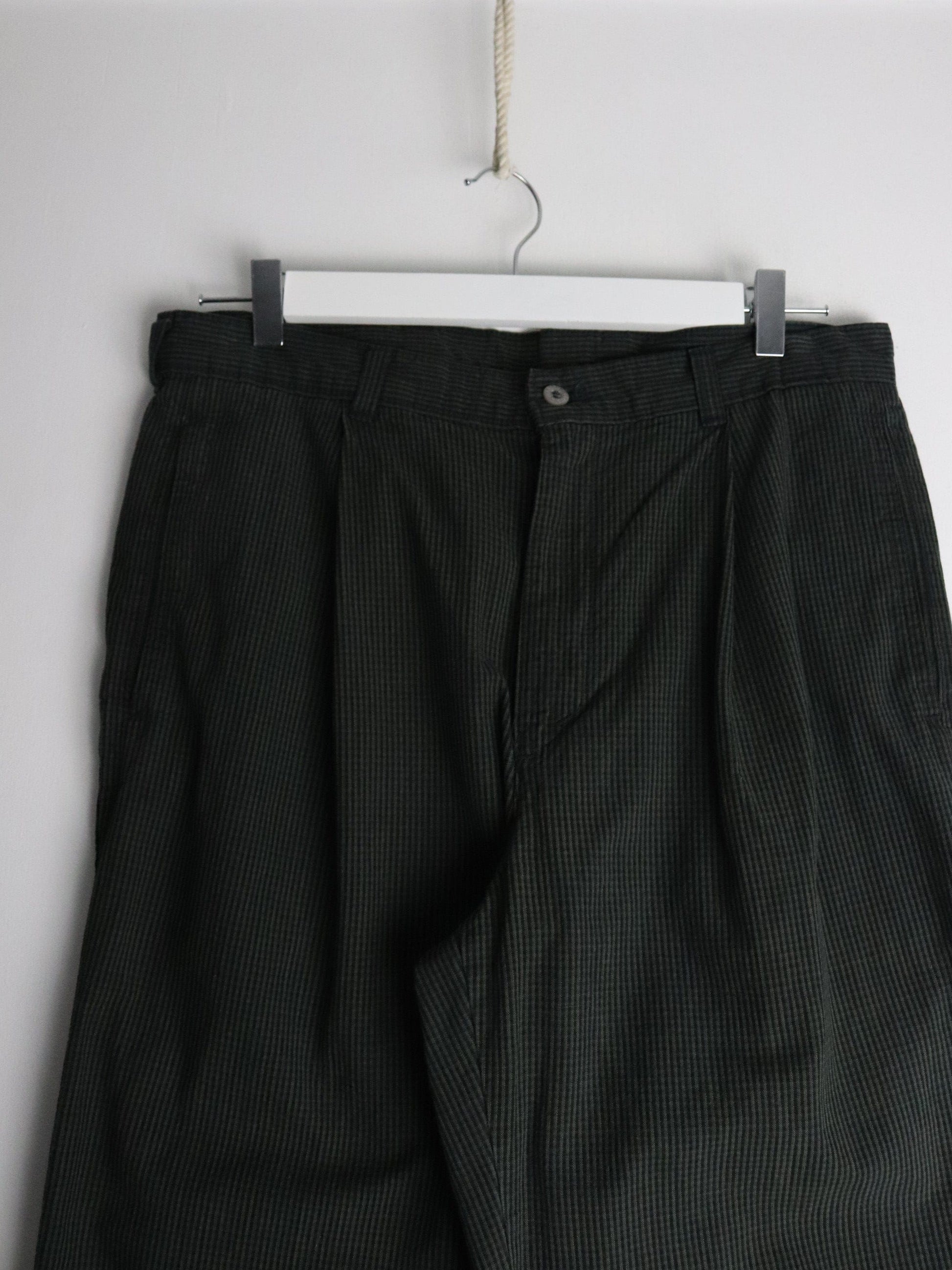 Vintage Dockers Pants Mens 32 x 27 Green Plaid Golf from propervintagecanada