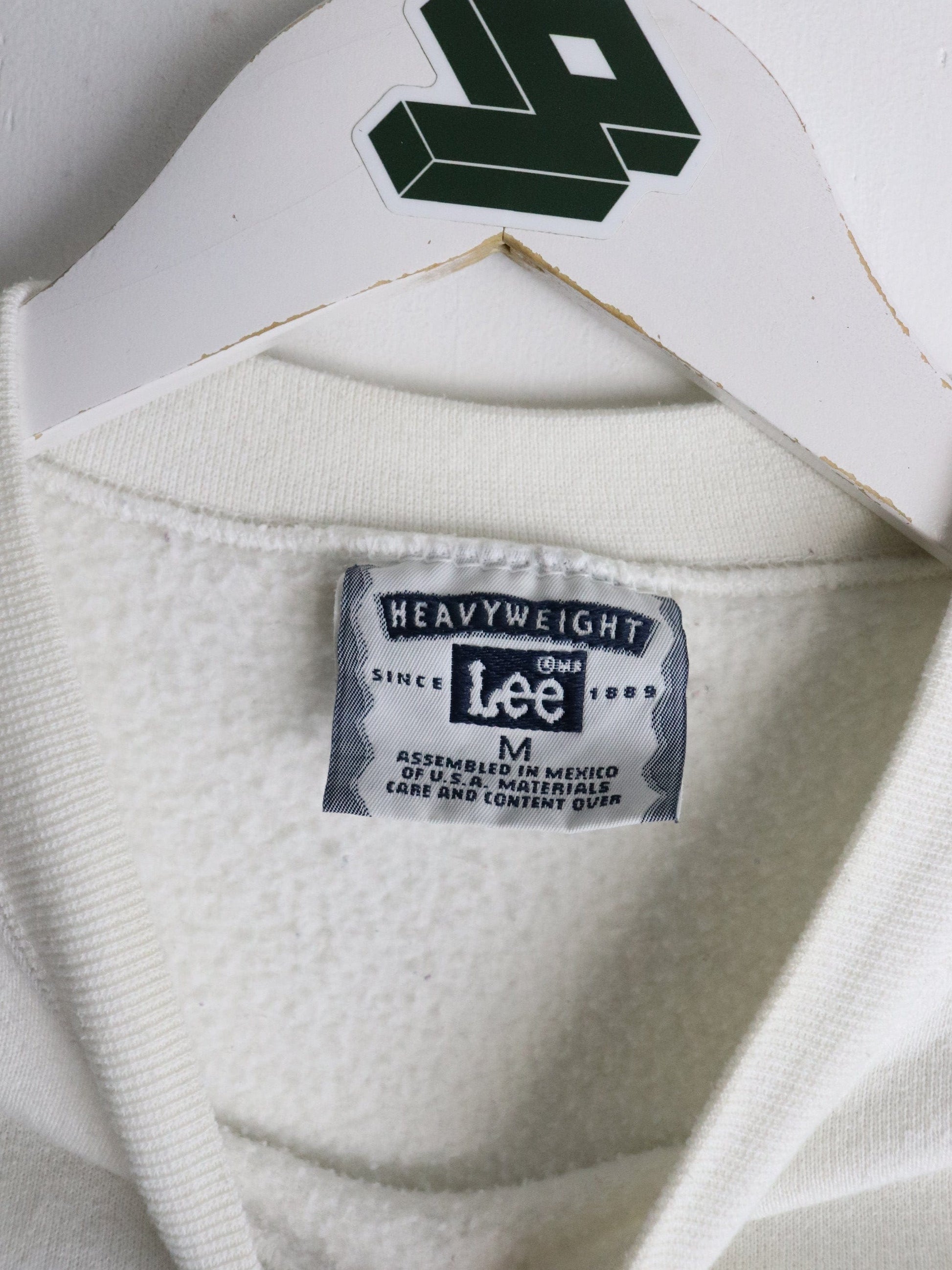 Vintage Dog Mother Sweatshirt Mens Small White from propervintagecanada