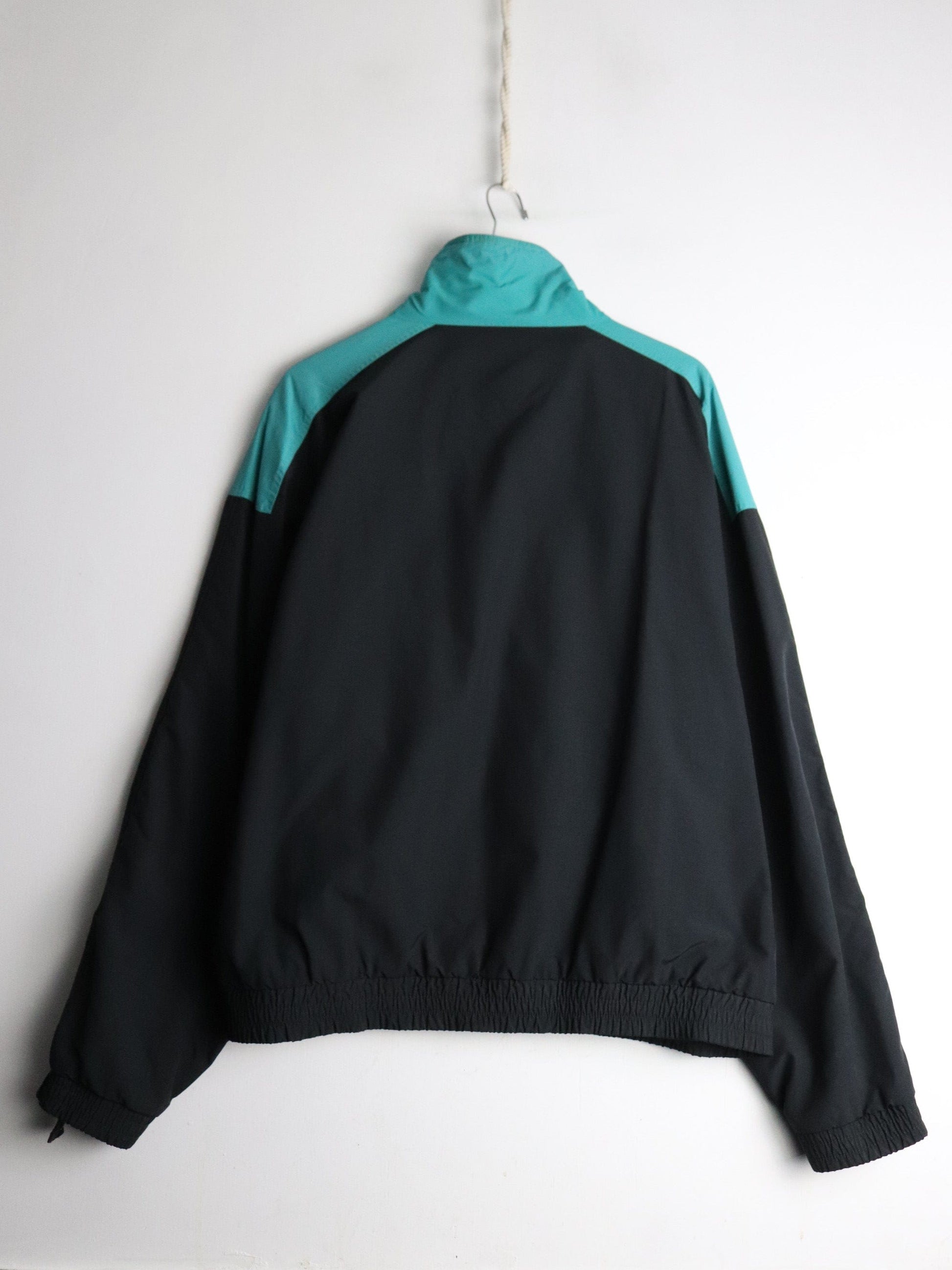 Vintage Eddie Bauer Jacket Mens XL Black from propervintagecanada