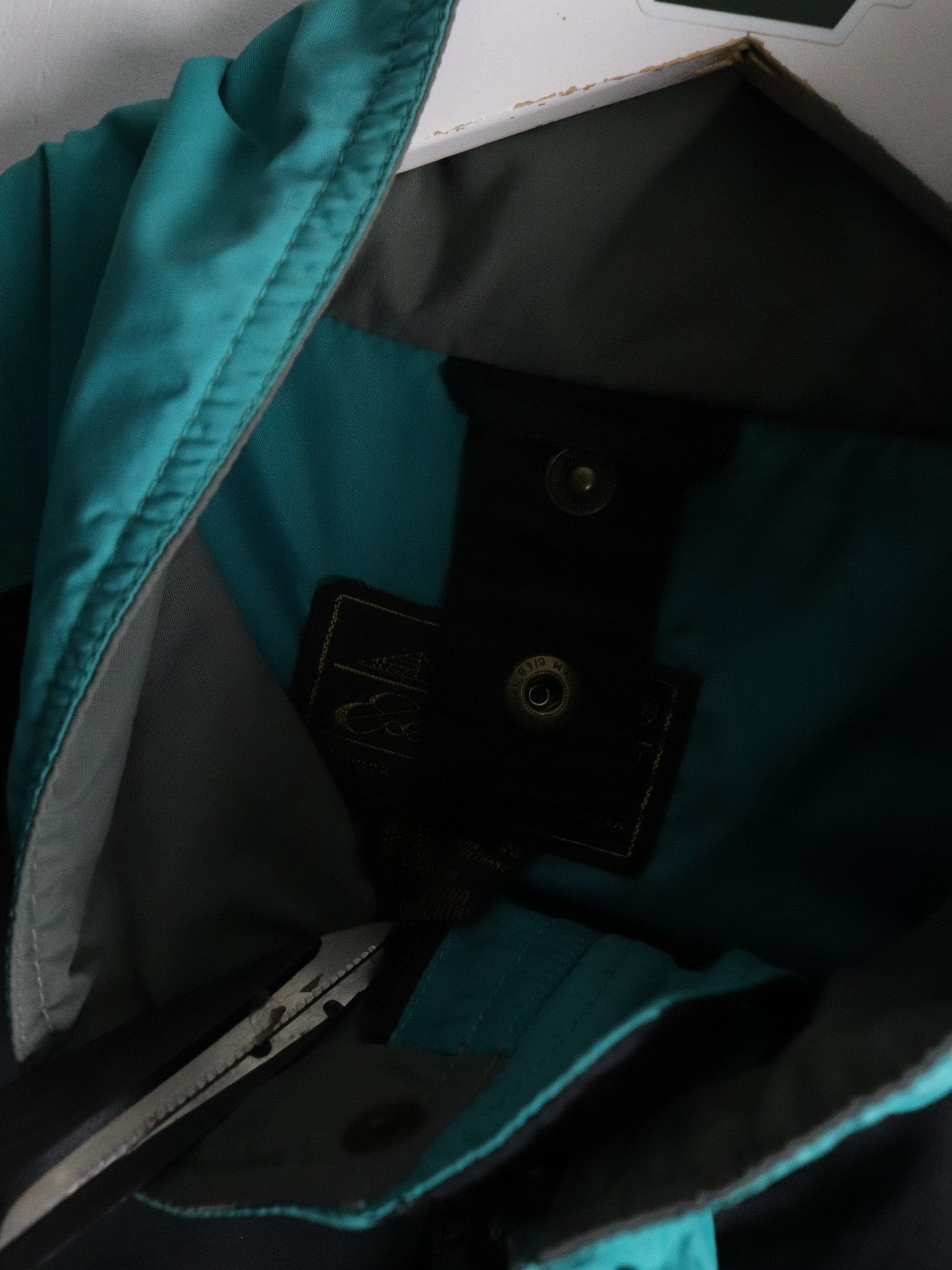 Vintage Eddie Bauer Jacket Mens XL Black from propervintagecanada