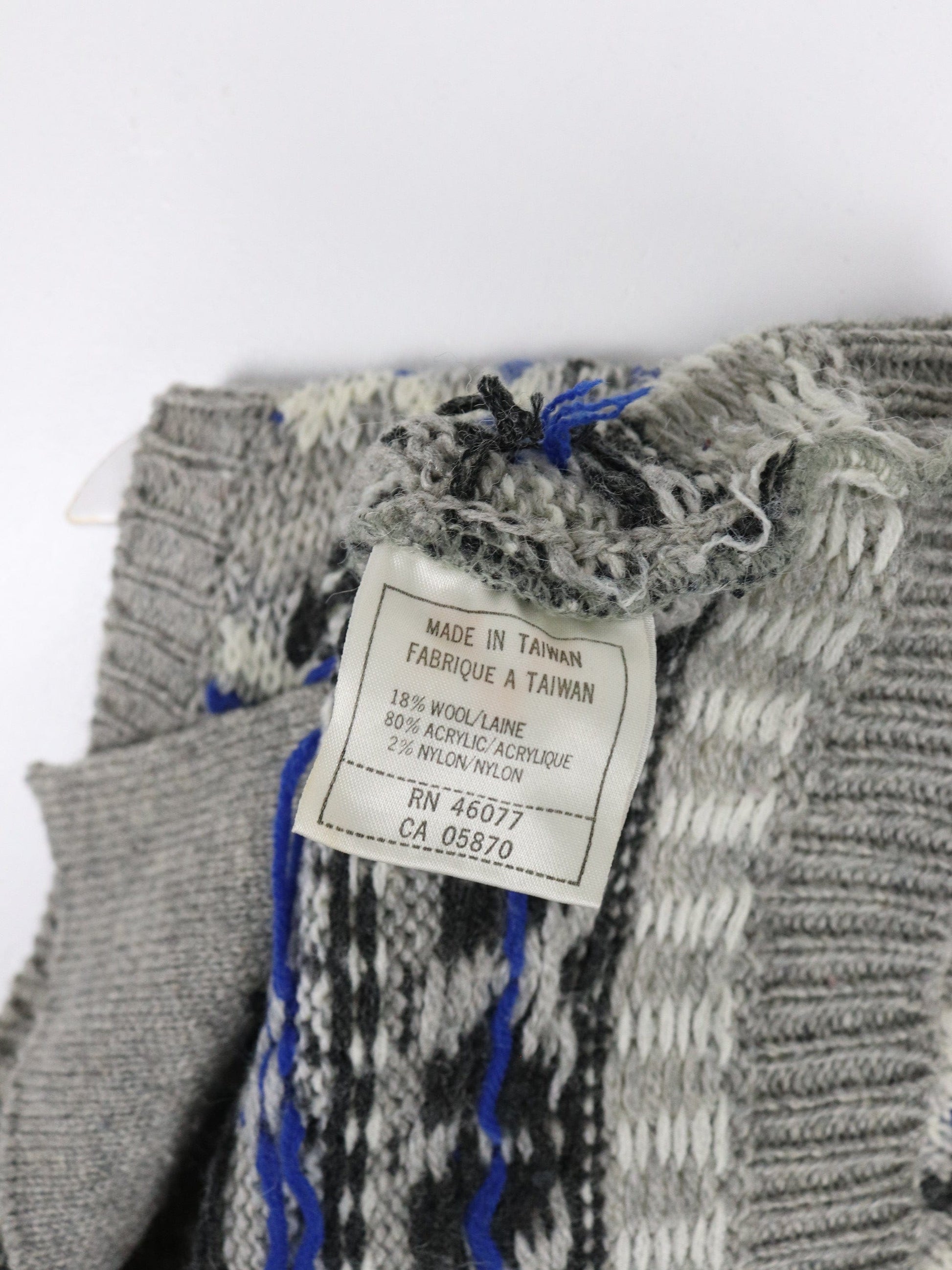 Vintage Espirit Vest Womens Medium Grey Knit Cardigan Sweater from propervintagecanada