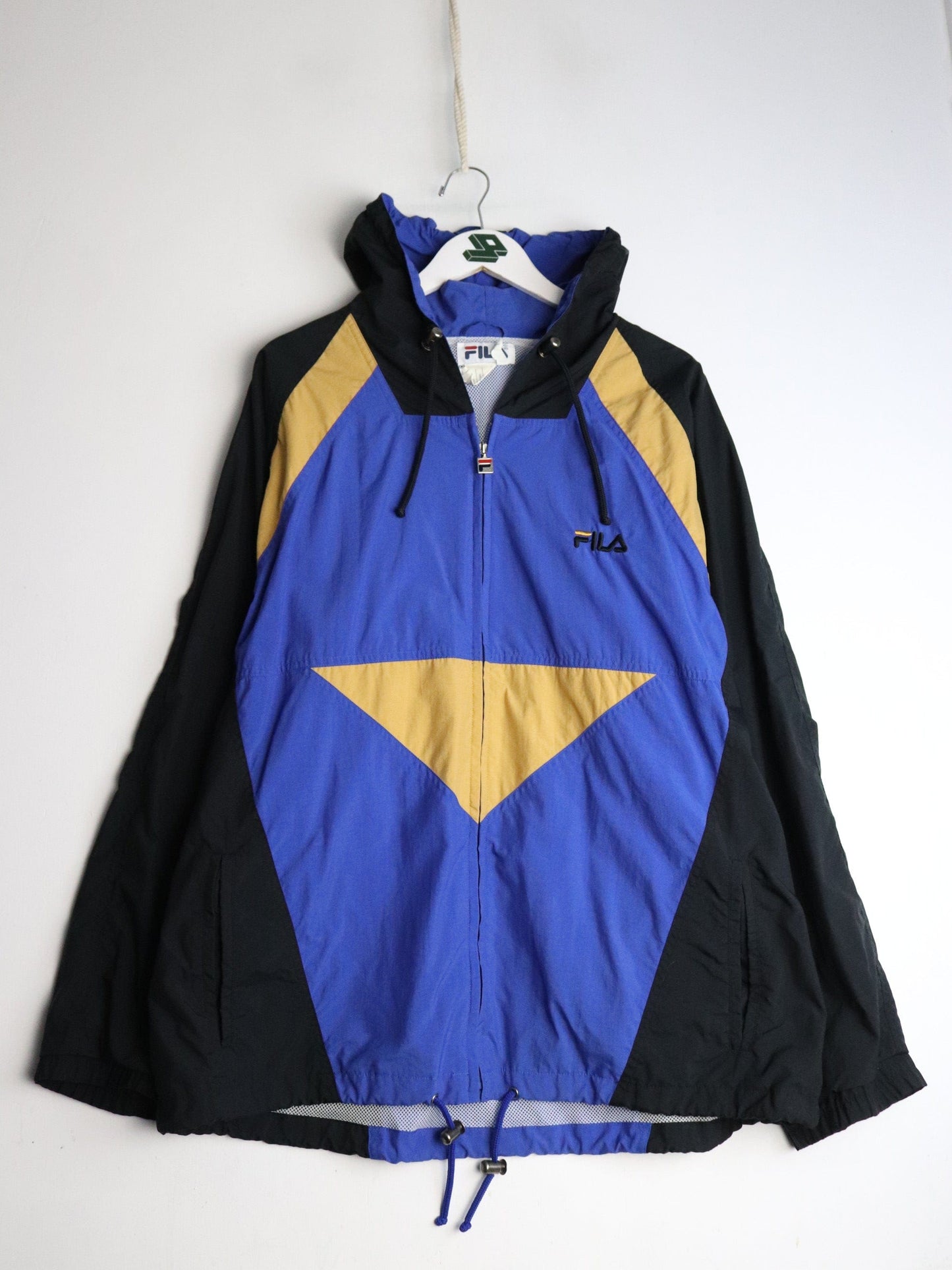Vintage Fila Windbreaker Mens Large Blue from propervintagecanada