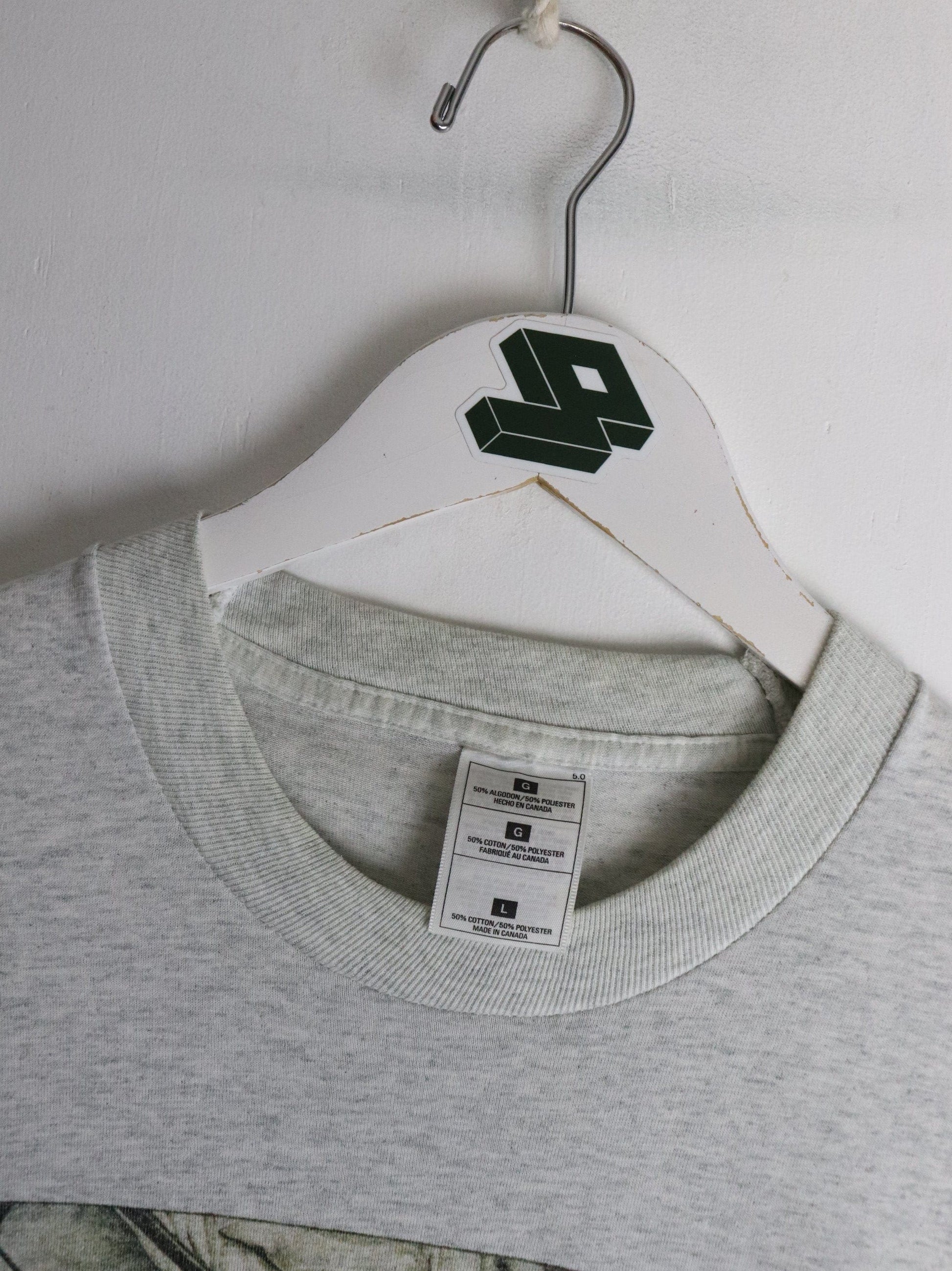 Vintage Fishing T Shirt Mens Large Grey from propervintagecanada