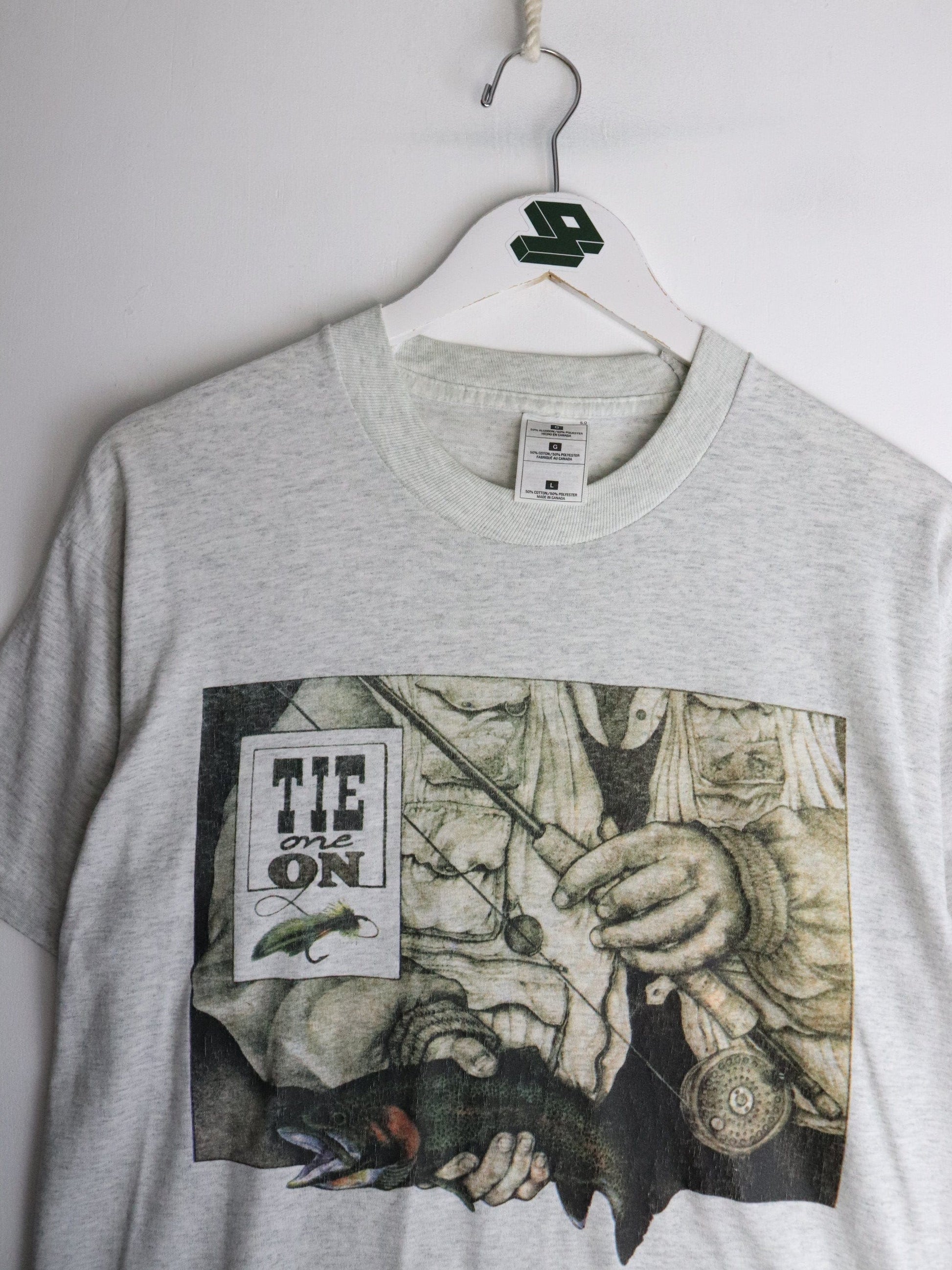 Vintage Fishing T Shirt Mens Large Grey from propervintagecanada