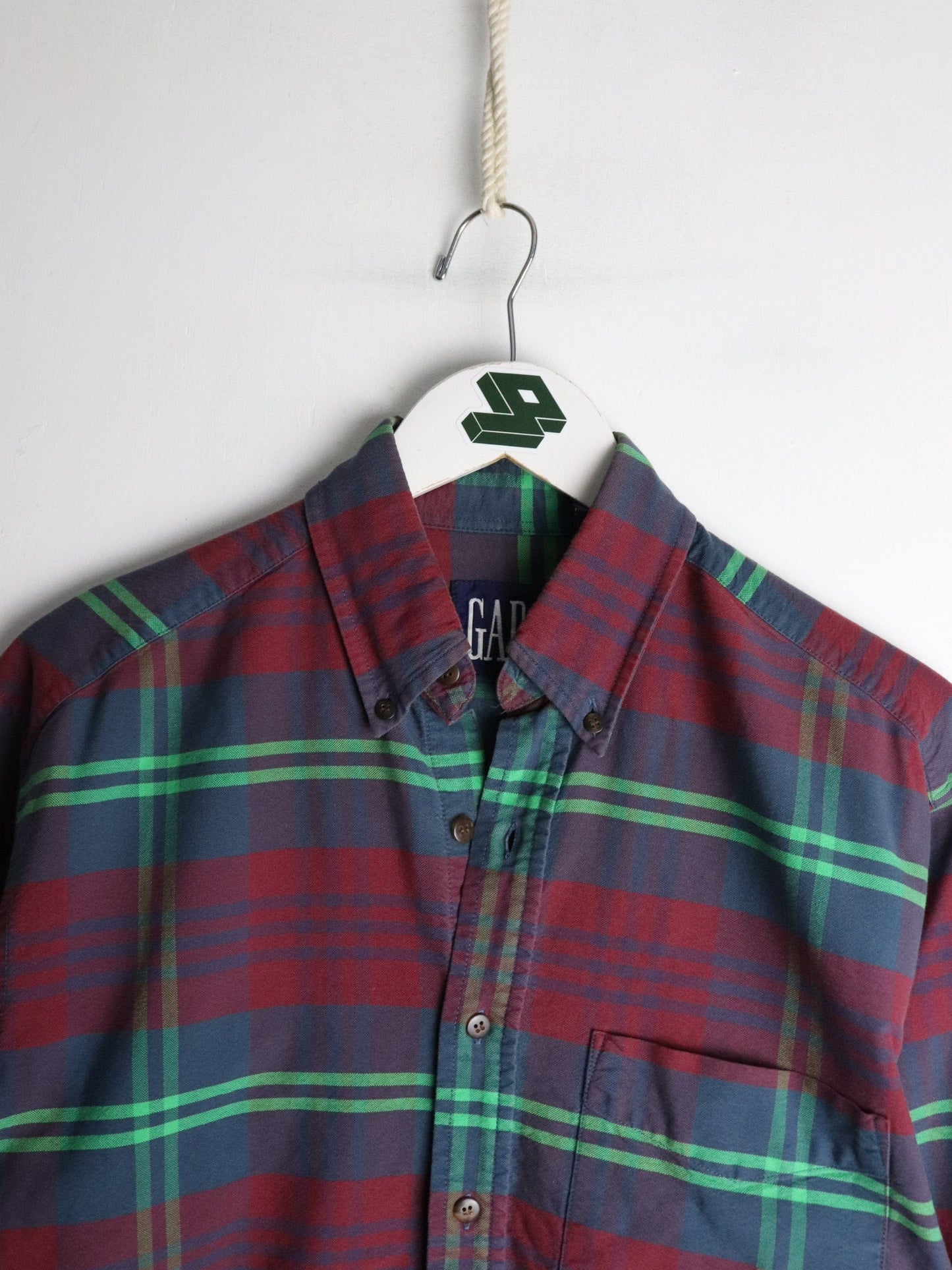 Vintage Gap Shirt Mens Small Red Plaid Button Up from propervintagecanada