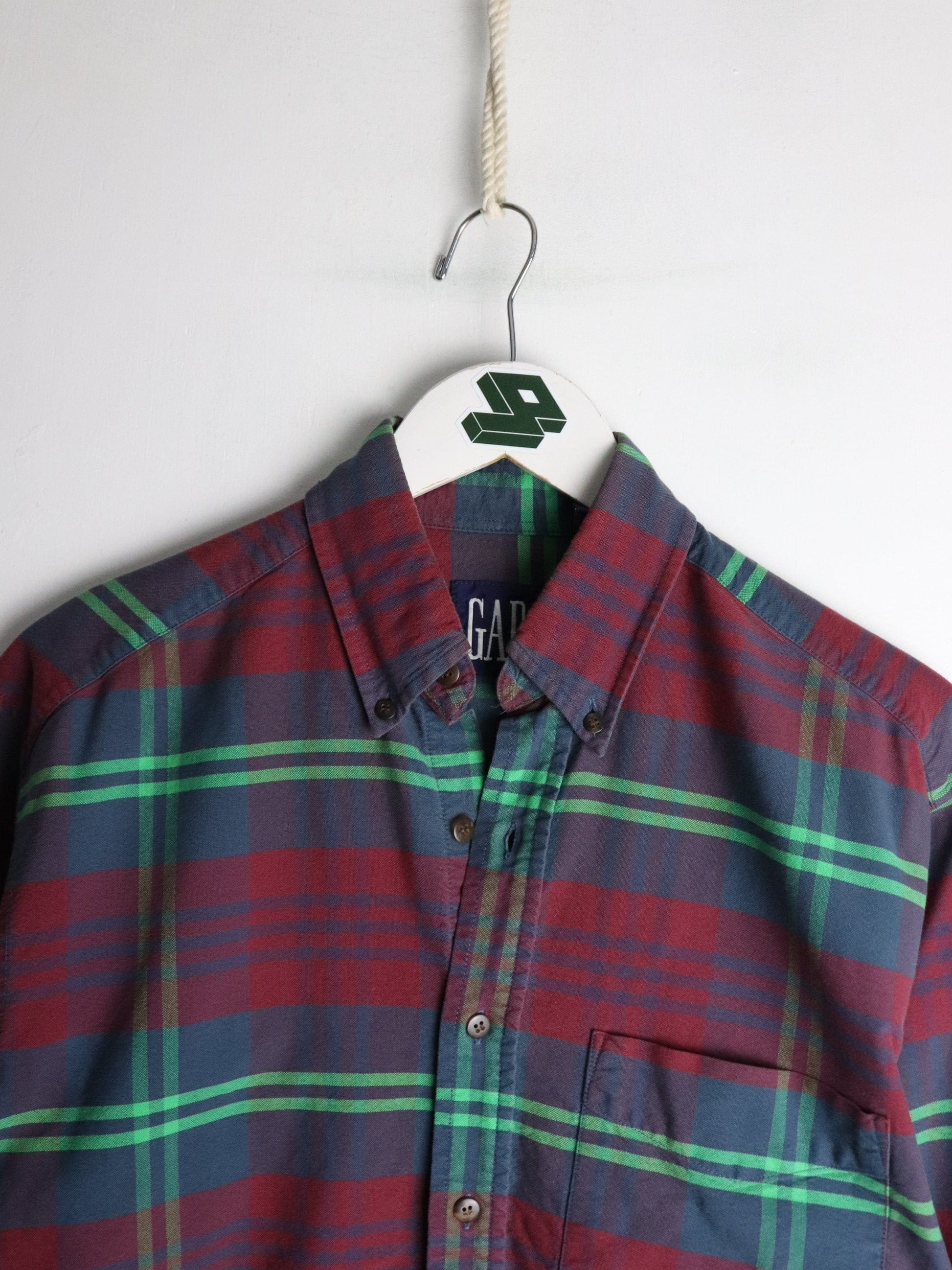 Vintage Gap Shirt Mens Small Red Plaid Button Up from propervintagecanada