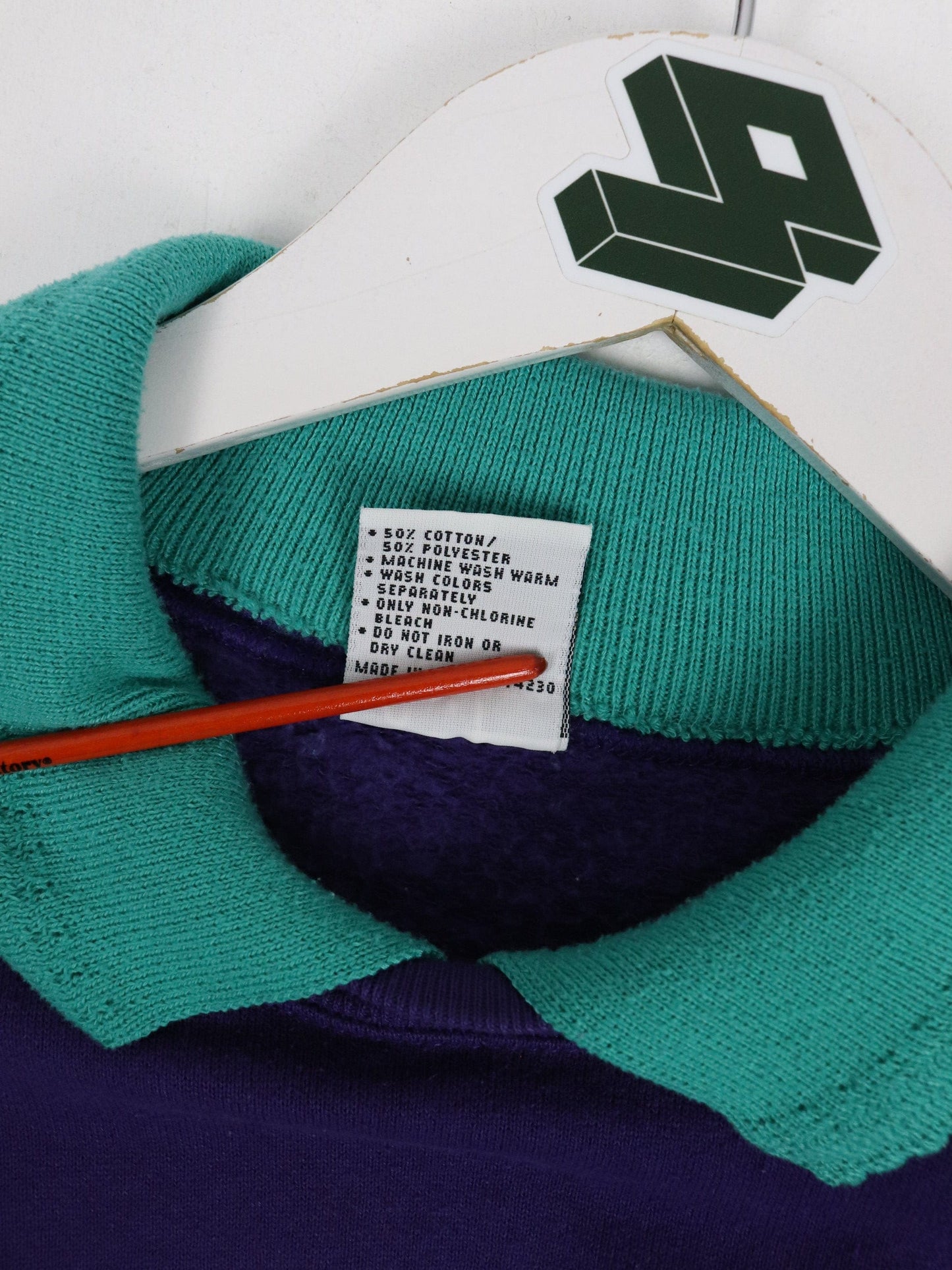 Vintage Gopher Sport Sweatshirt Womens Large Purple from propervintagecanada