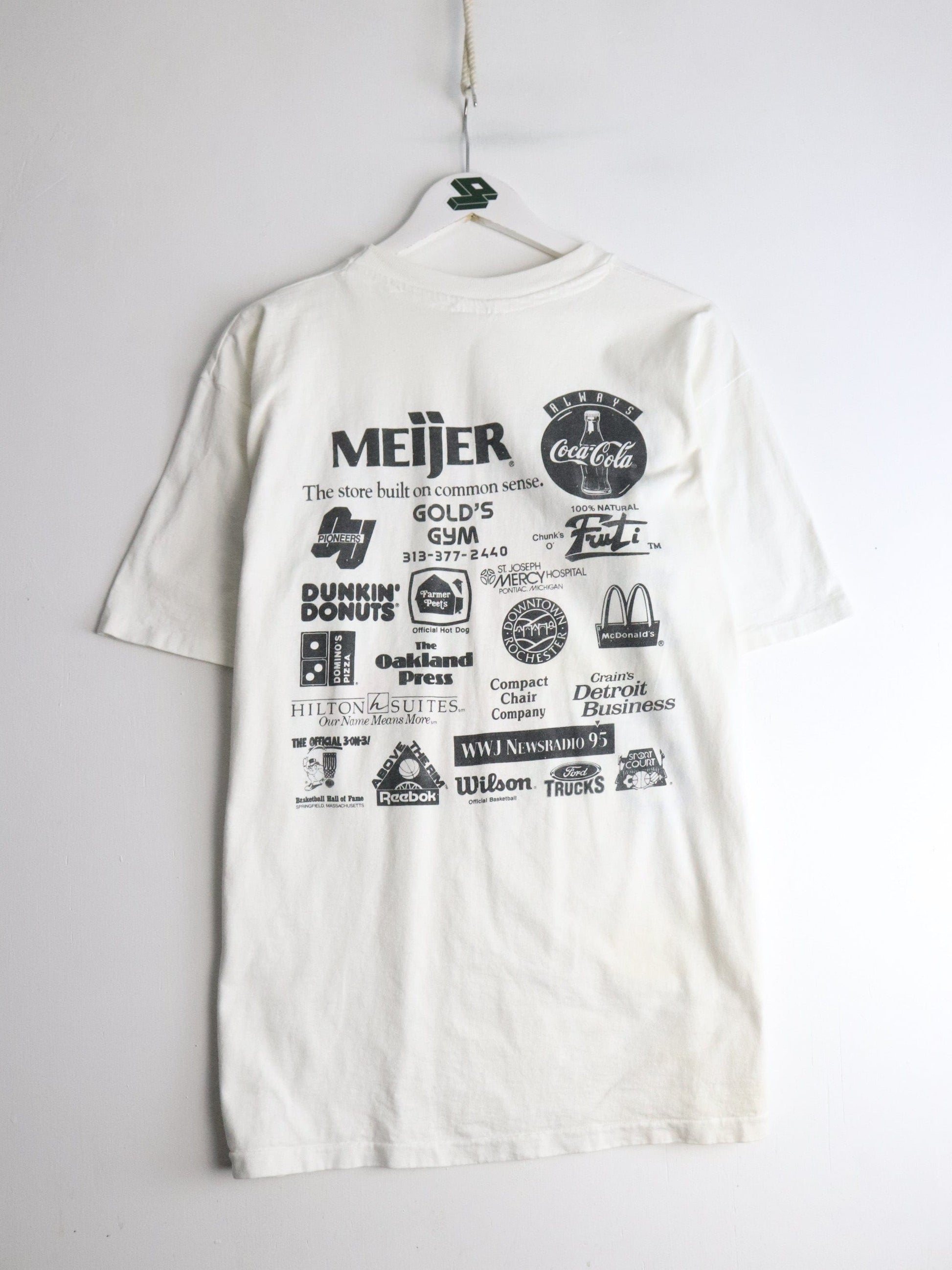 Vintage Gus Maker Basketball T Shirt Mens XL White from propervintagecanada