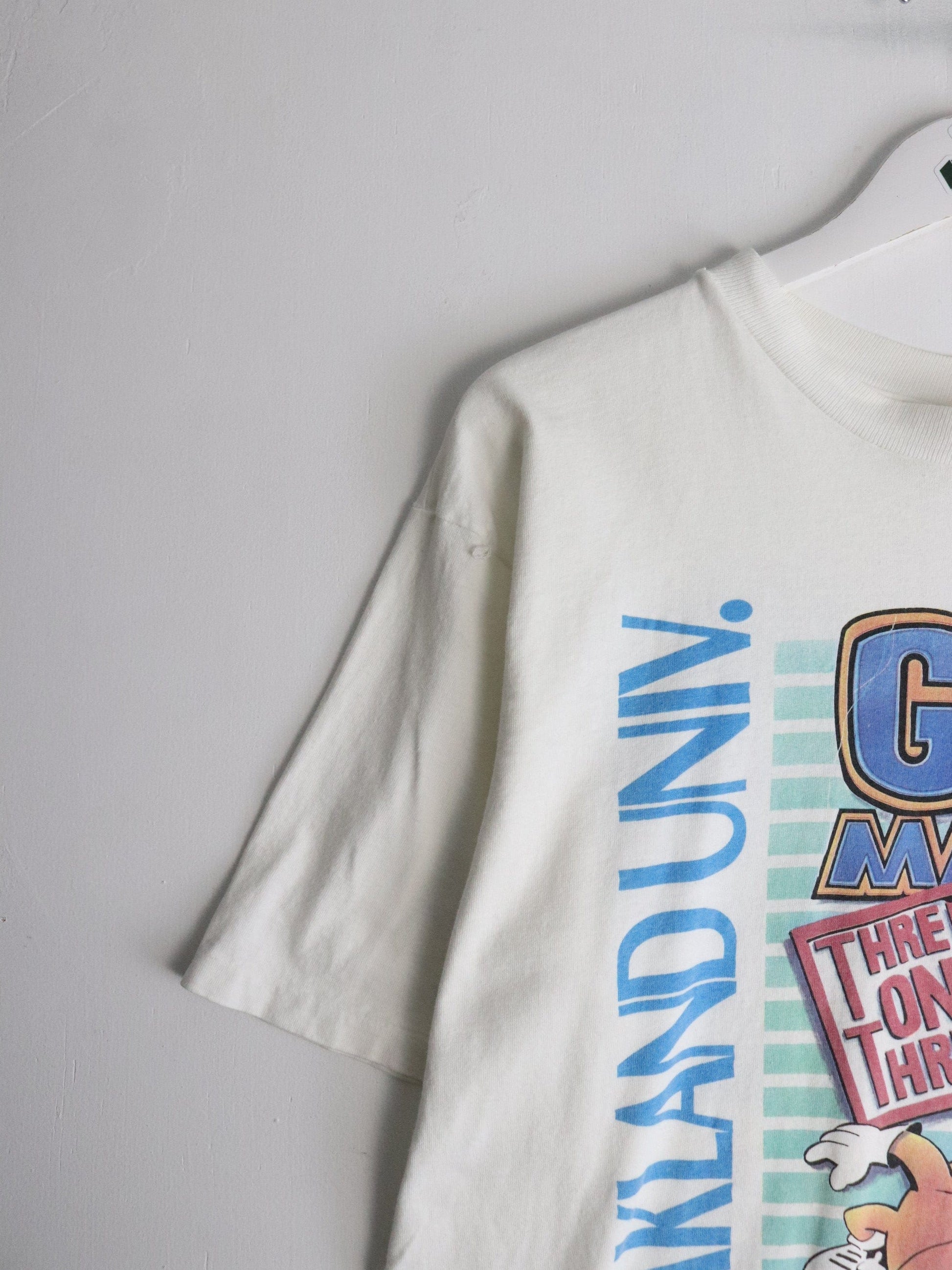 Vintage Gus Maker Basketball T Shirt Mens XL White from propervintagecanada