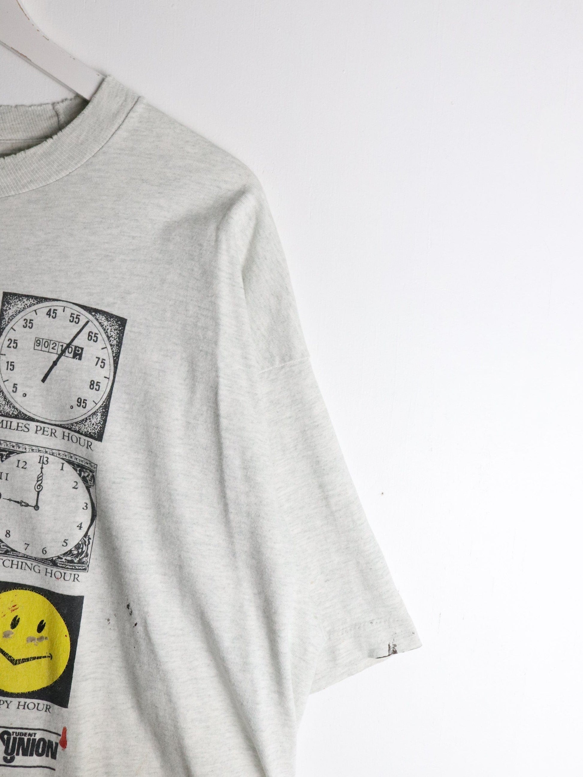 Vintage Happy Hour T Shirt Mens XL Grey from propervintagecanada