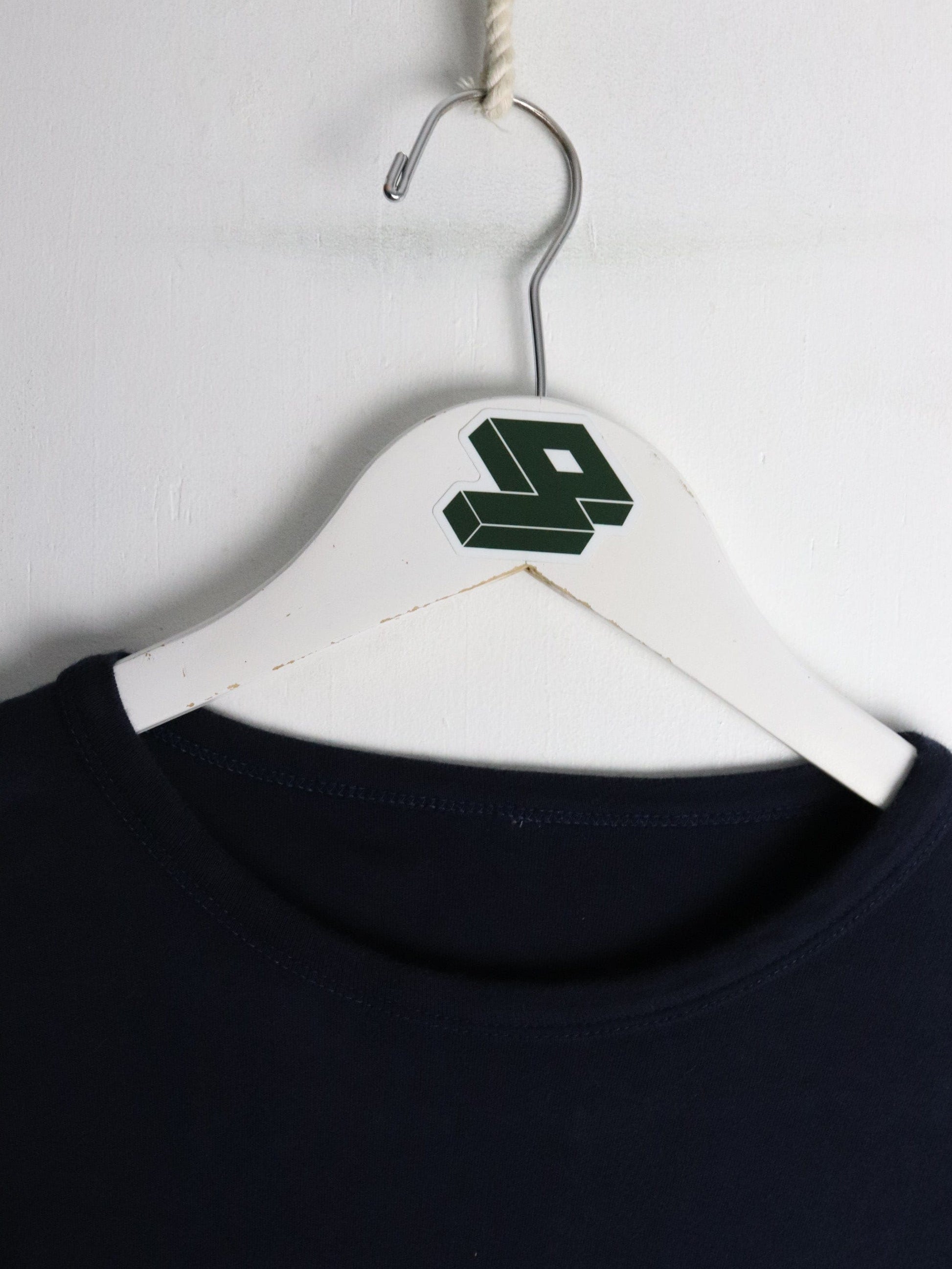 Vintage Hard Rock Cafe T Shirt Mens Medium Blue Hong Kong from propervintagecanada