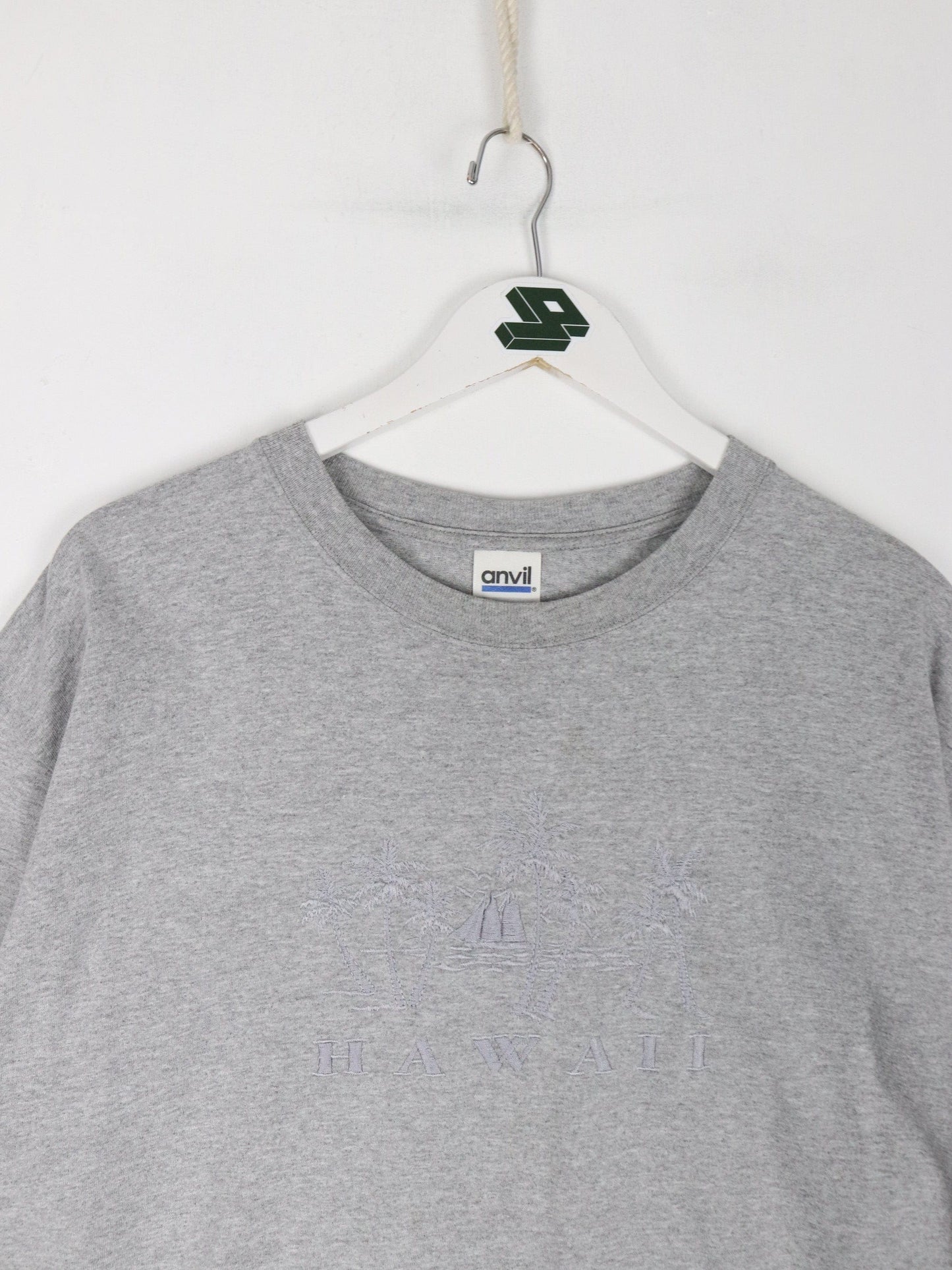 Vintage Hawaii T Shirt Mens XL Grey Embroidered from propervintagecanada