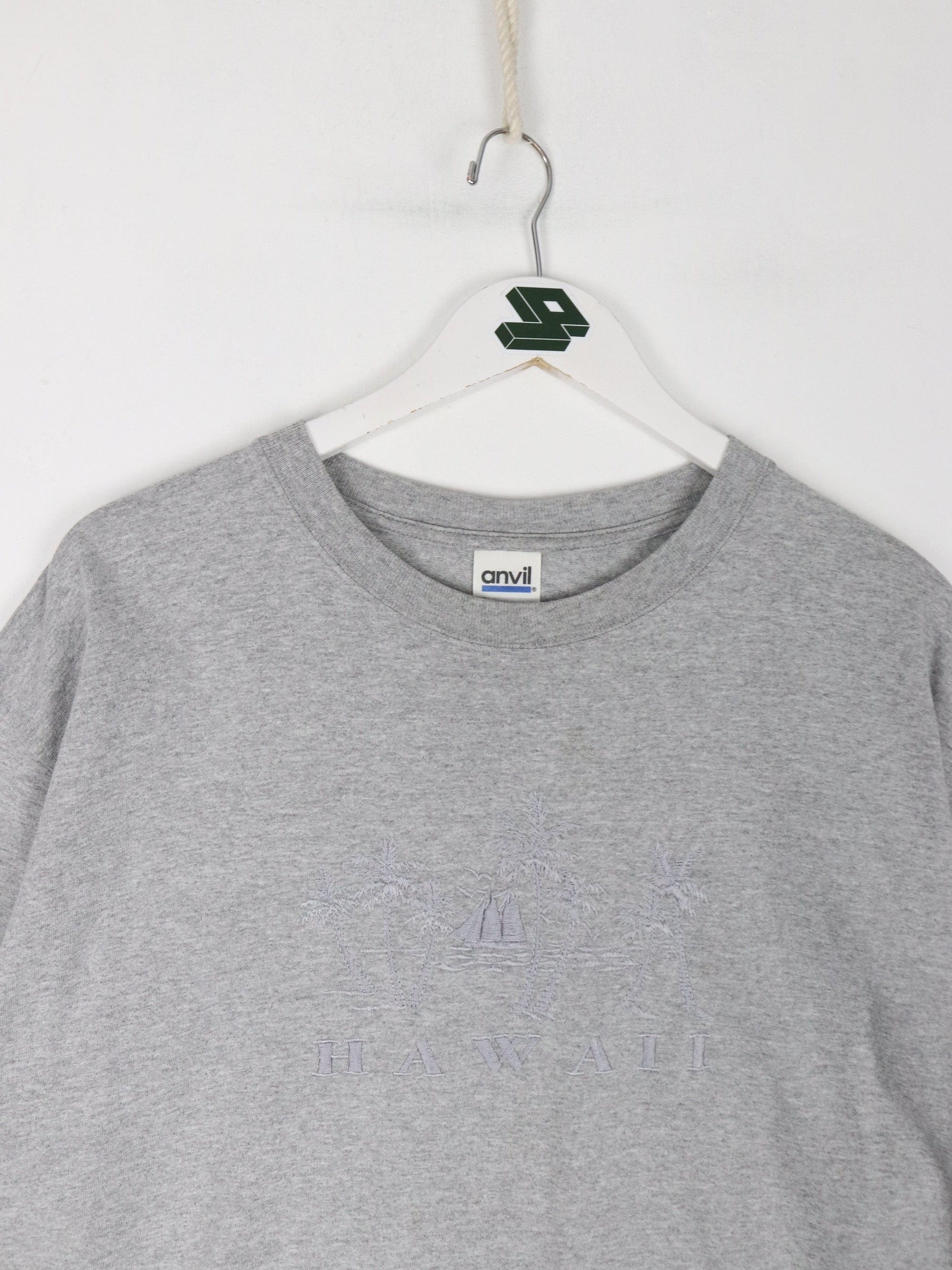 Vintage Hawaii T Shirt Mens XL Grey Embroidered from propervintagecanada