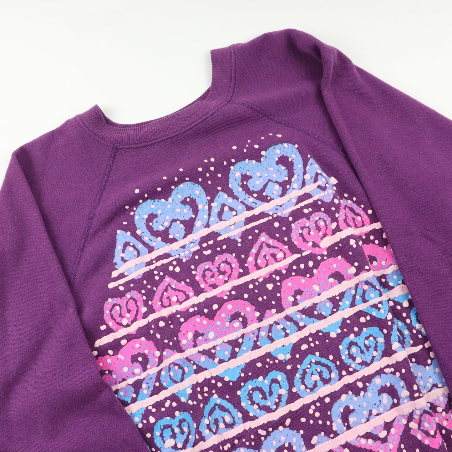 Vintage Hearts Sweatshirt Adult Large Purple Art 90s Sweater from propervintagecanada