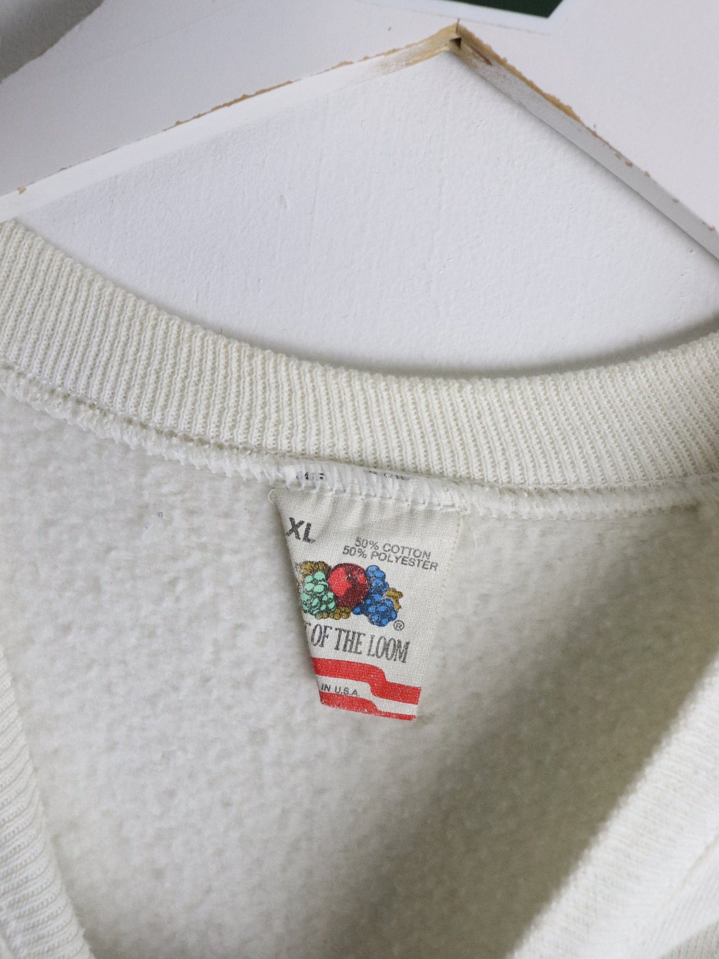 Vintage Hog Wild Sweatshirt Mens Large White from propervintagecanada