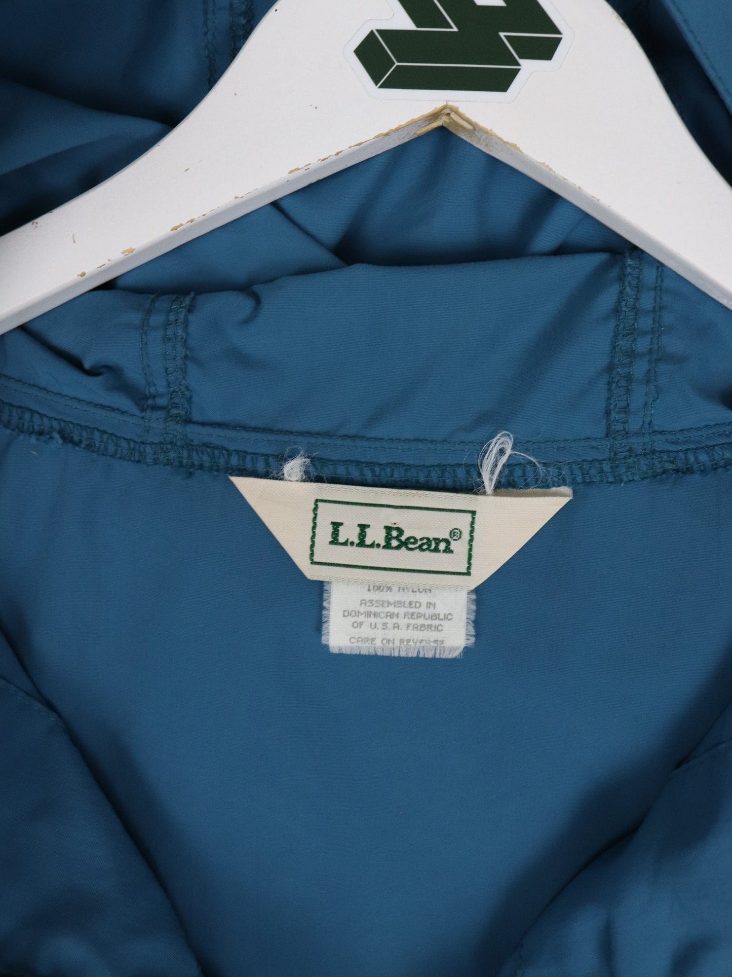 Vintage L.L. Bean Jacket Youth XL Blue Anorak Windbreaker from propervintagecanada