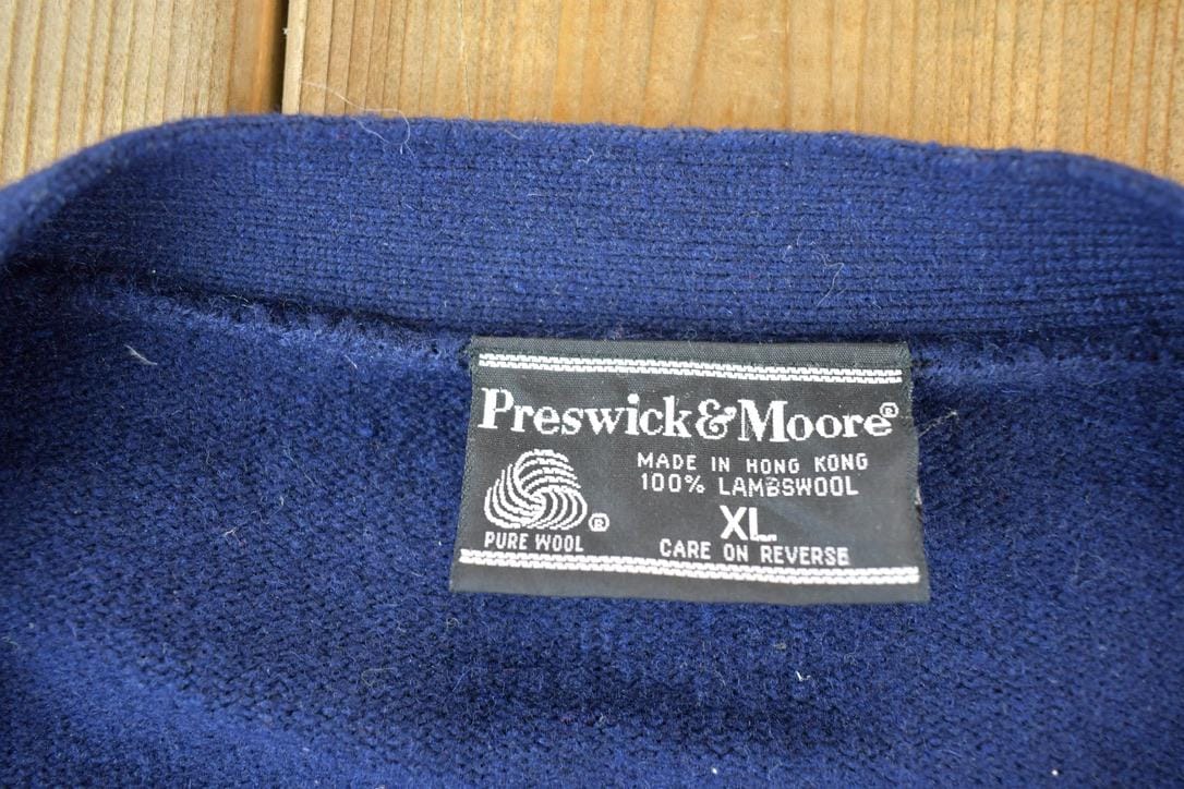 Vintage Lambswool Knit Cardigan Sweater 1990s Mens Large from propervintagecanada