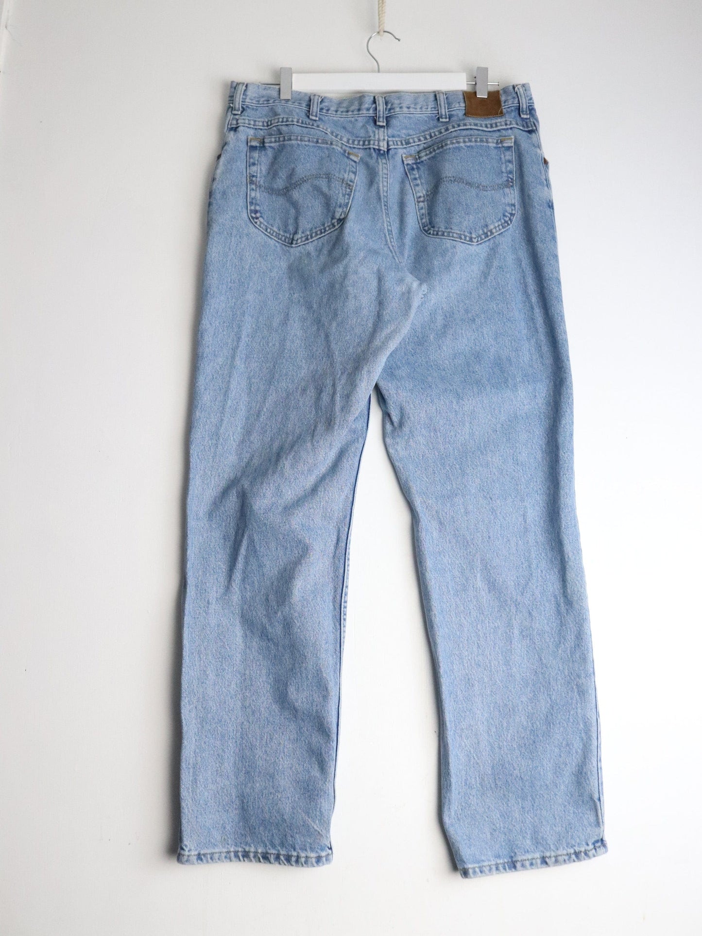Vintage Lee Pants Mens 36 x 32 Blue Denim Jeans from propervintagecanada