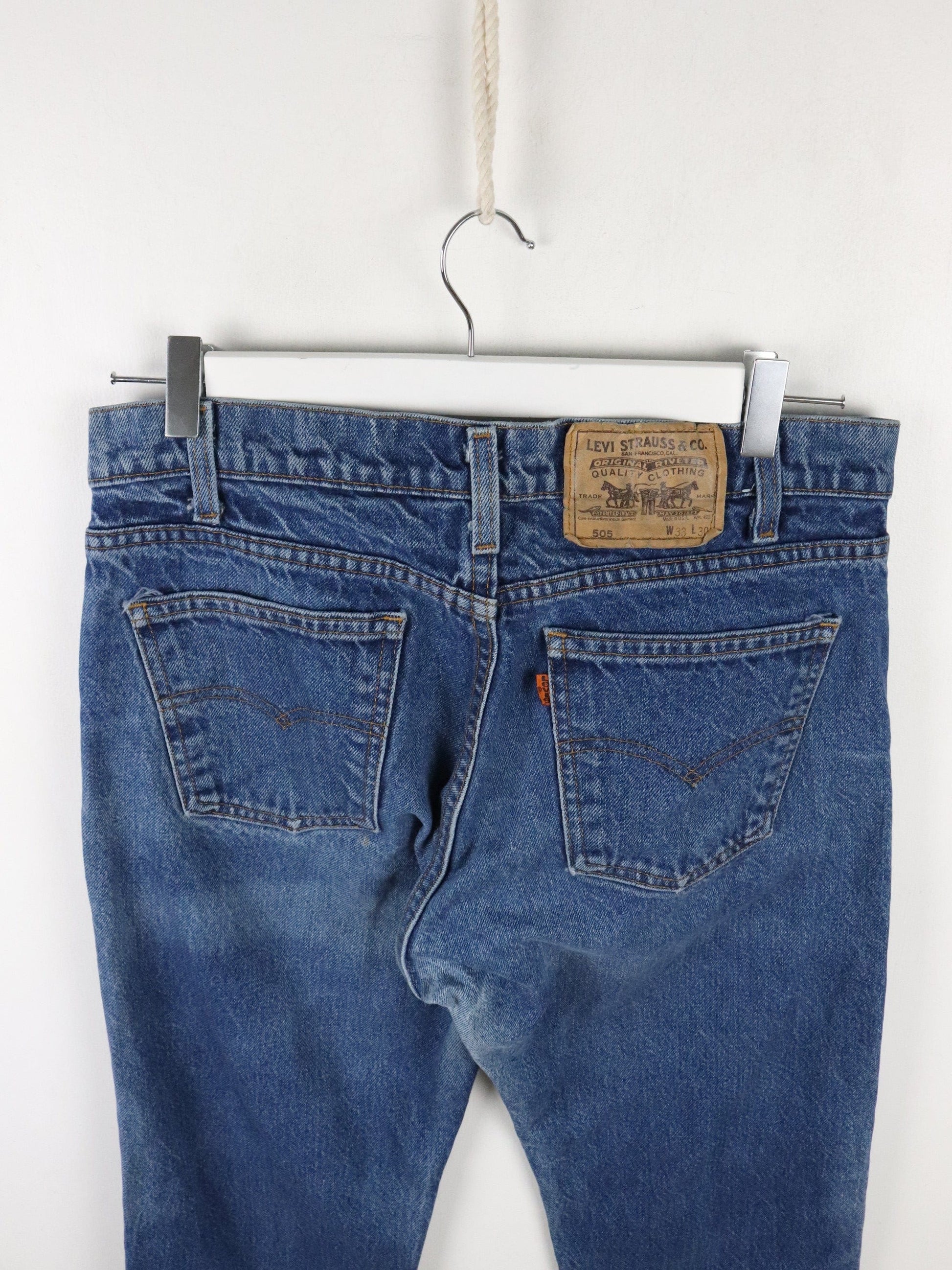 Vintage Levi's Denim Jeans Mens 33 x 30 Blue 505 Regular Fit from propervintagecanada