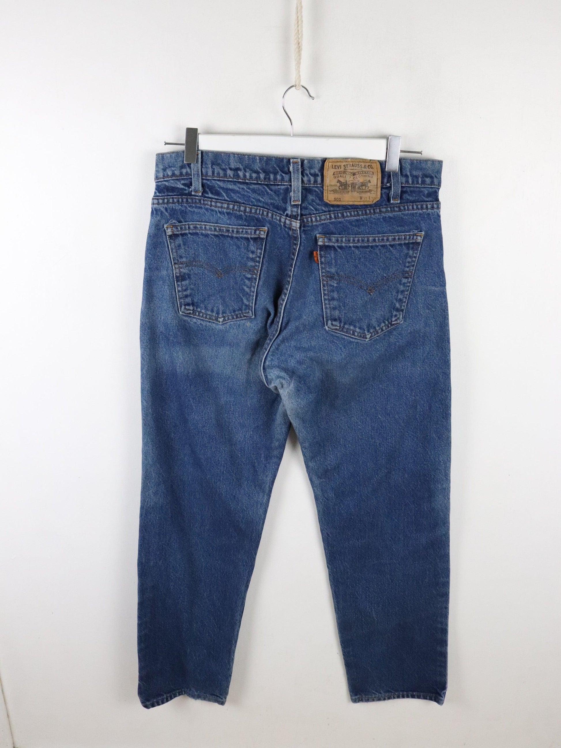 Vintage Levi's Denim Jeans Mens 33 x 30 Blue 505 Regular Fit from propervintagecanada