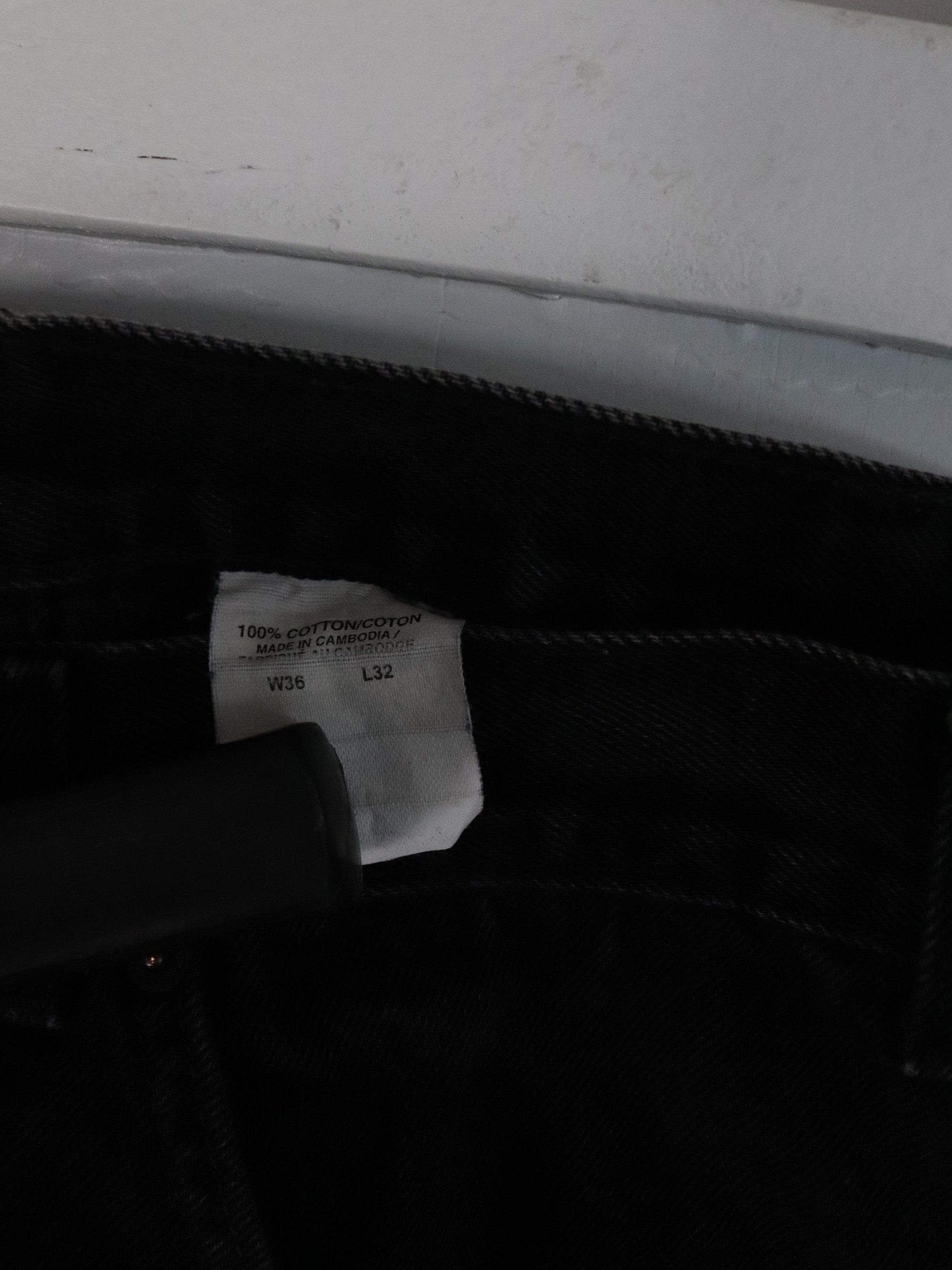 Vintage Levi's Denim Jeans Mens 34 x 32 Black Bootcut from propervintagecanada