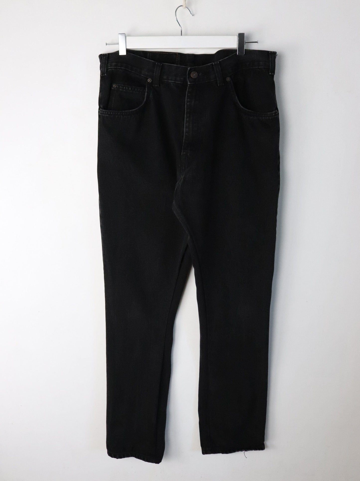 Vintage Levi's Denim Jeans Mens 34 x 32 Black Bootcut from propervintagecanada