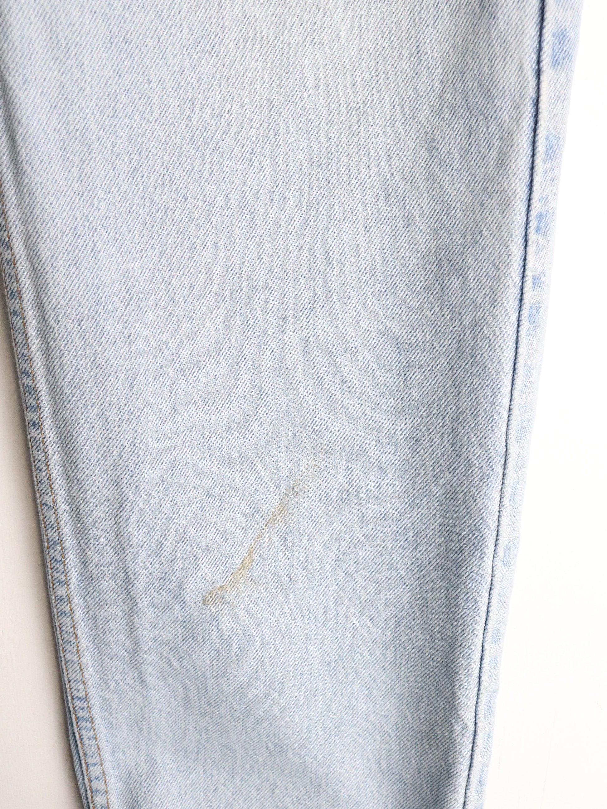 Vintage Levi's Denim Jeans Mens 36 x 30 Blue 505 Regular Straight from propervintagecanada