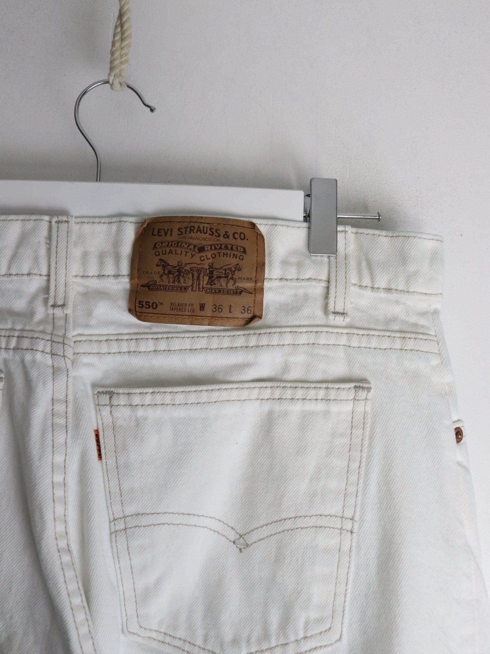 Vintage Levi's Denim Jeans Mens 36 x 30 White 550 Relaxed Tapered from propervintagecanada
