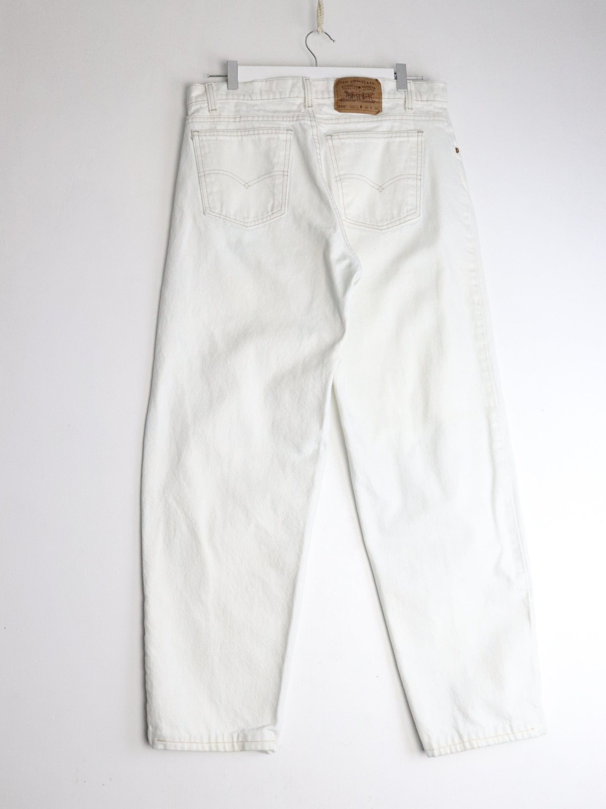 Vintage Levi's Denim Jeans Mens 36 x 30 White 550 Relaxed Tapered from propervintagecanada