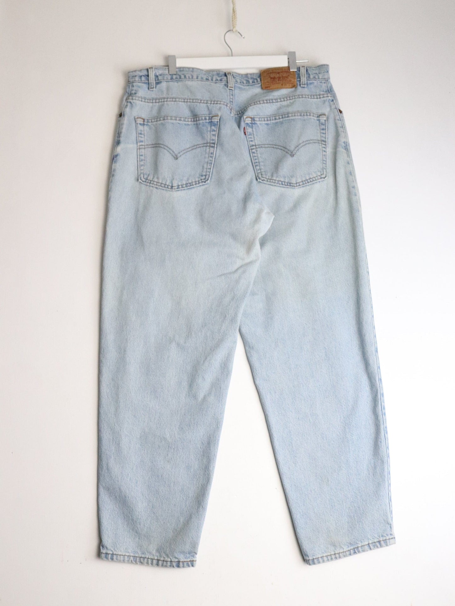 Vintage Levi's Denim Jeans Mens 38 x 30 Blue 560 Loose Tapered from propervintagecanada