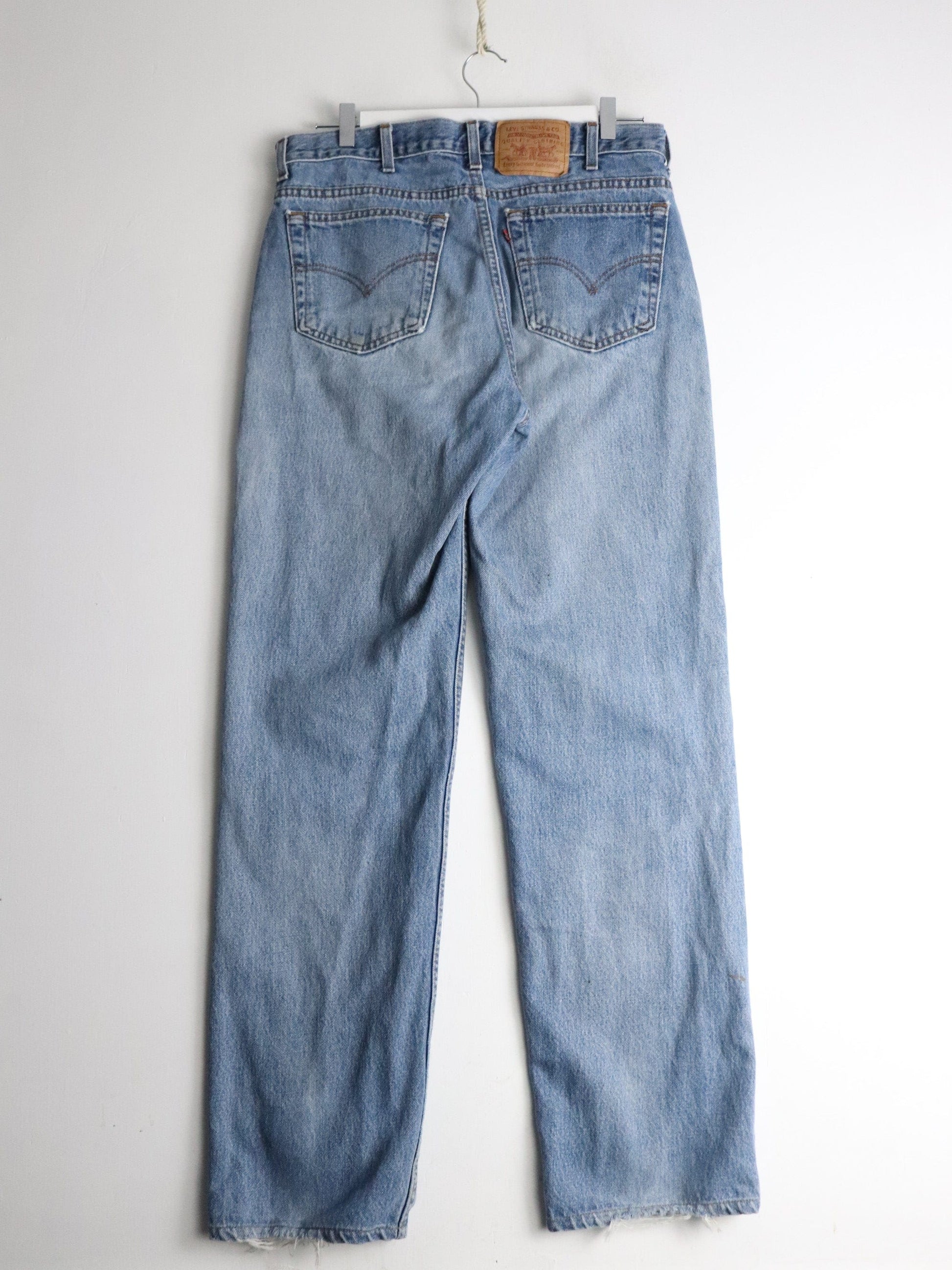 Vintage Levi's Pants Fits Mens 35 x 34 Blue Denim Jeans 516 Slim Straight from propervintagecanada