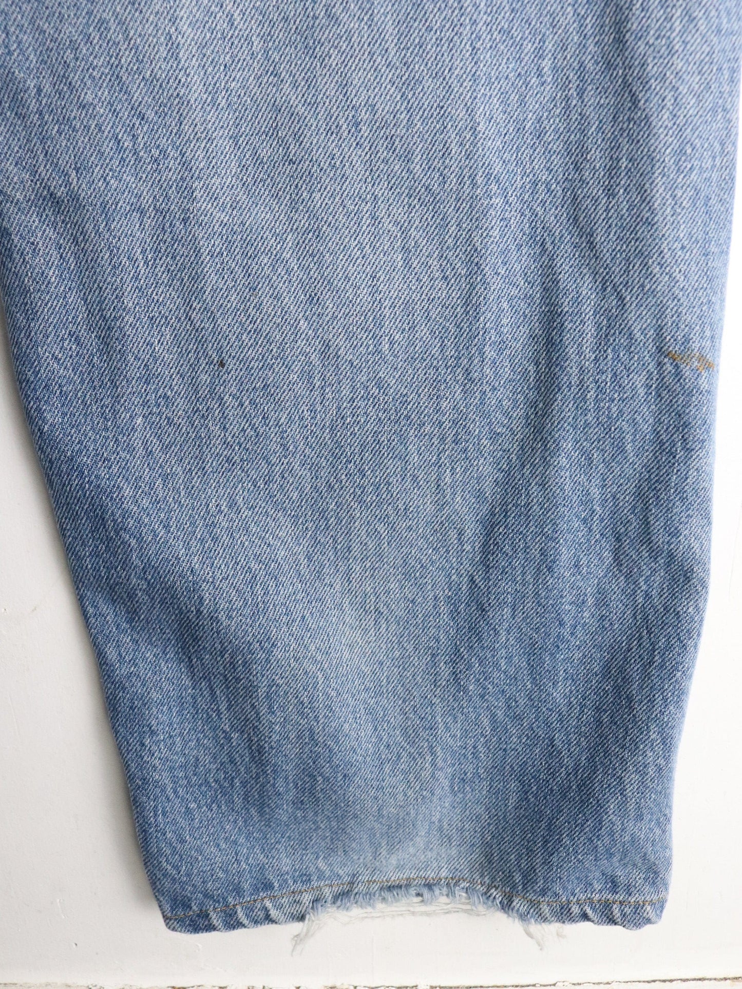 Vintage Levi's Pants Fits Mens 35 x 34 Blue Denim Jeans 516 Slim Straight from propervintagecanada