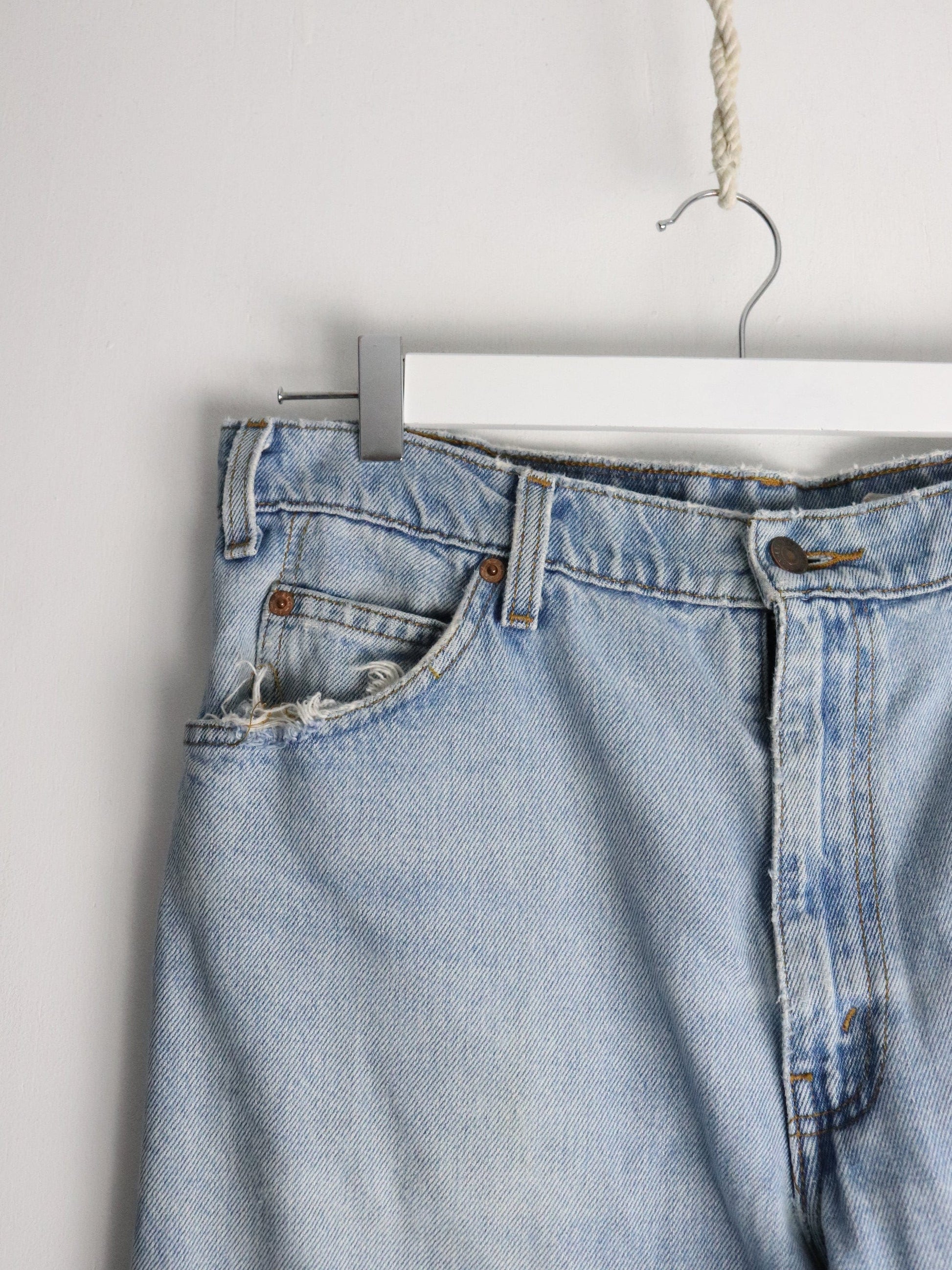 Vintage Levi's Pants Mens 34 x 31 Blue Denim Jeans Relaxed Tapered